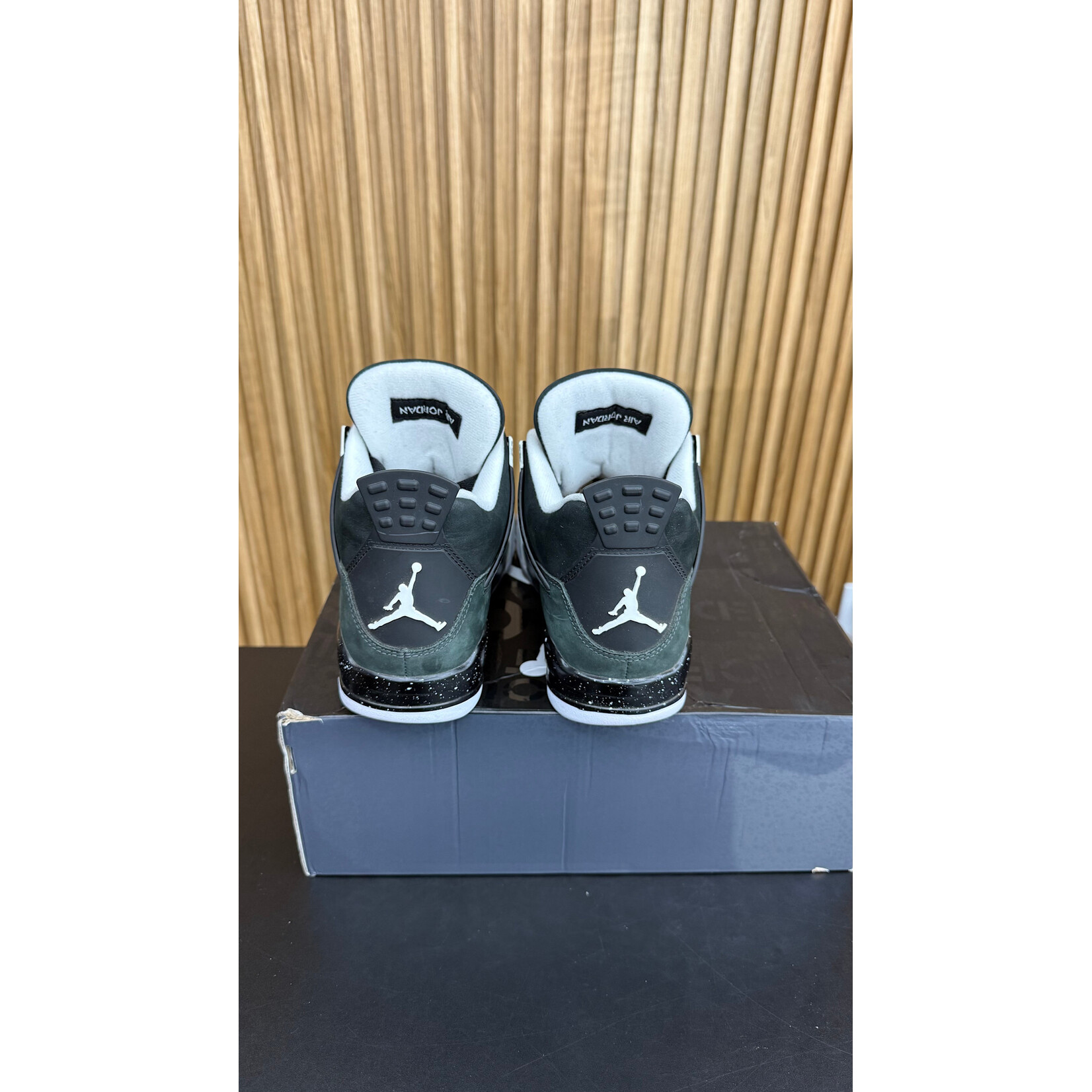 Jordan Jordan 4 Retro Fear (2024) Size 9.5, PREOWNED