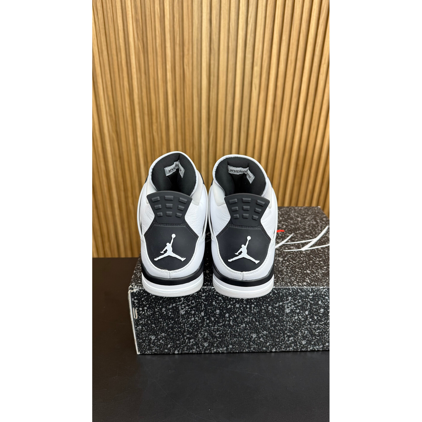 Jordan Jordan 4 Retro Military Black Size 13, PREOWNED