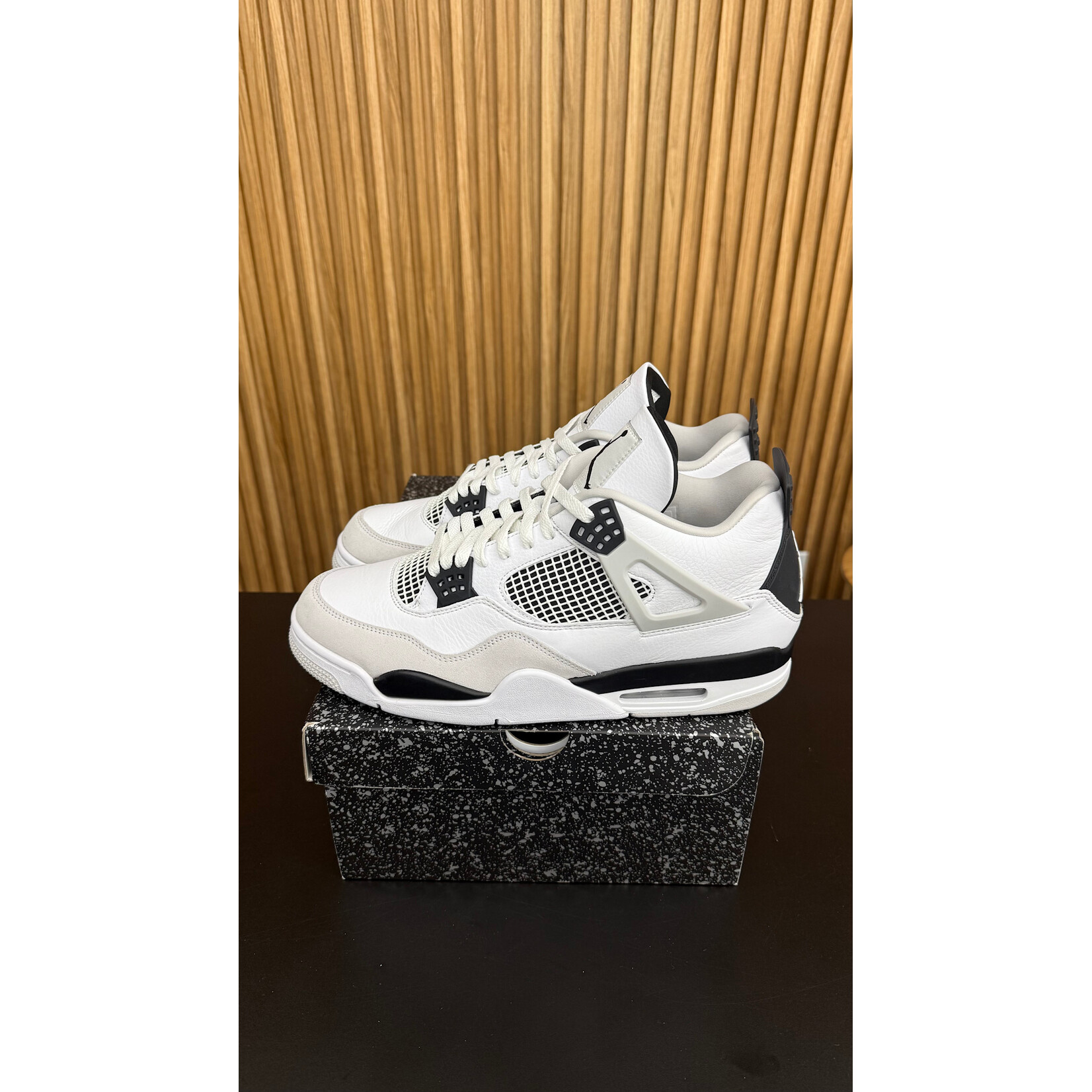 Jordan Jordan 4 Retro Military Black Size 13, PREOWNED