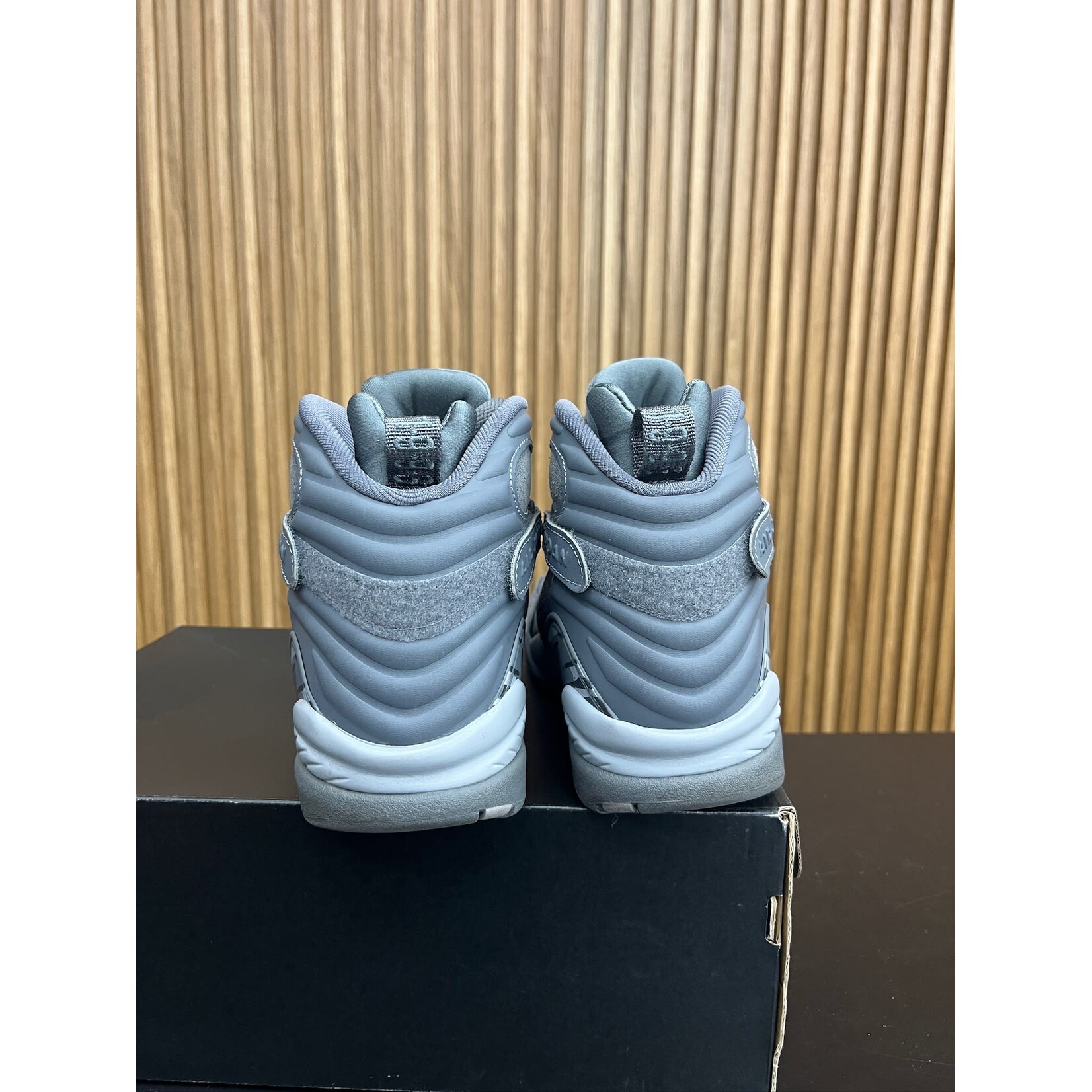 Jordan Jordan 8 Retro Cool Grey Size 8, PREOWNED