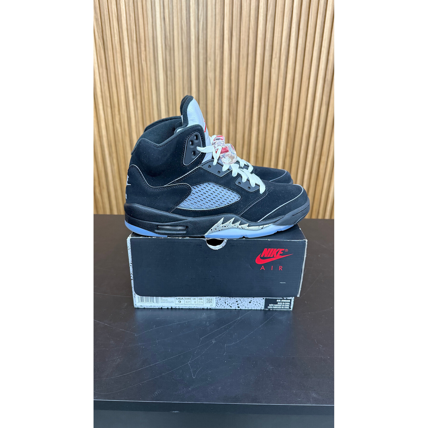 Jordan Jordan 5 Retro OG Black Metallic Reimagined Size 9, PREOWNED