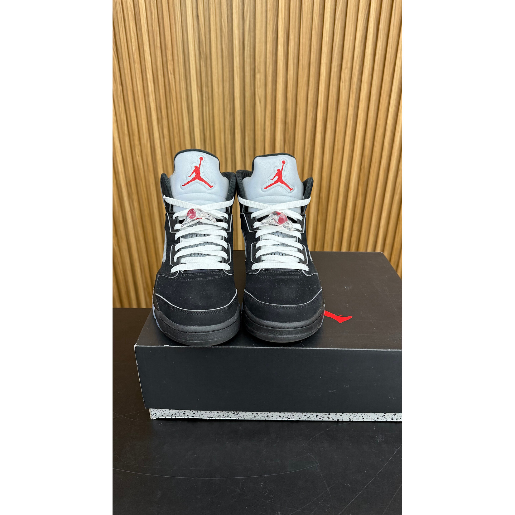 Jordan Jordan 5 Retro OG Black Metallic Reimagined Size 9, PREOWNED