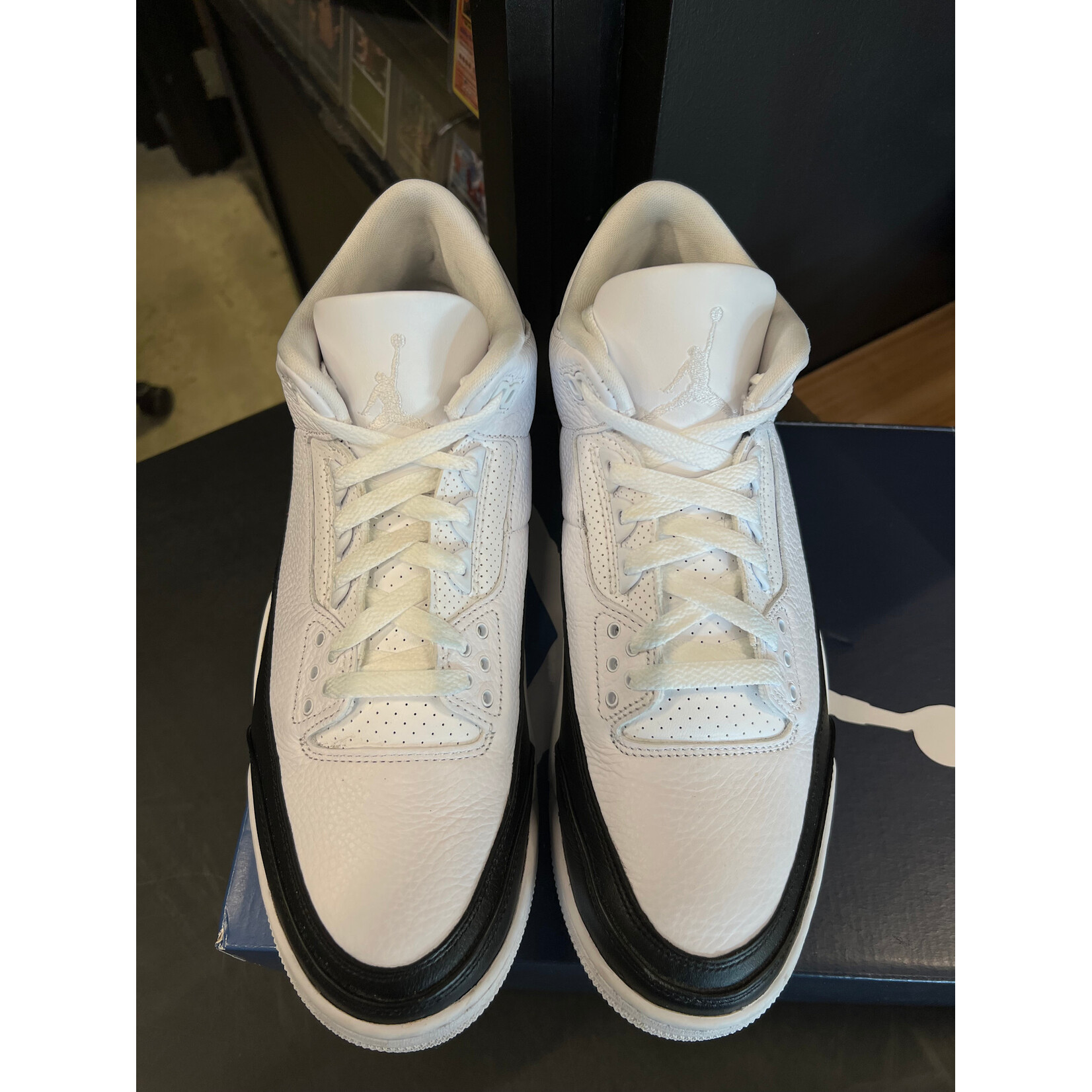 Jordan Jordan 3 Retro Fragment Size 10.5, PREOWNED