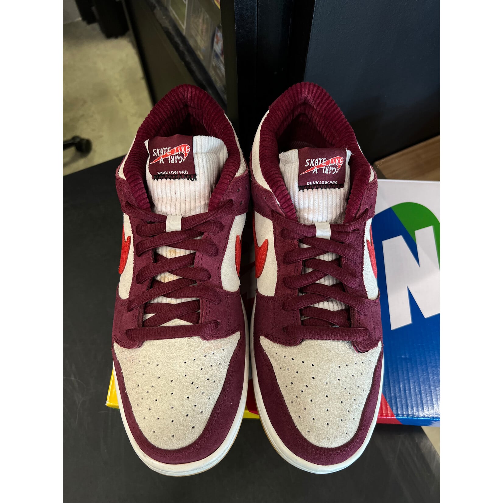 Nike Nike SB Dunk Low Skate Like a Girl Size 10, PREOWNED
