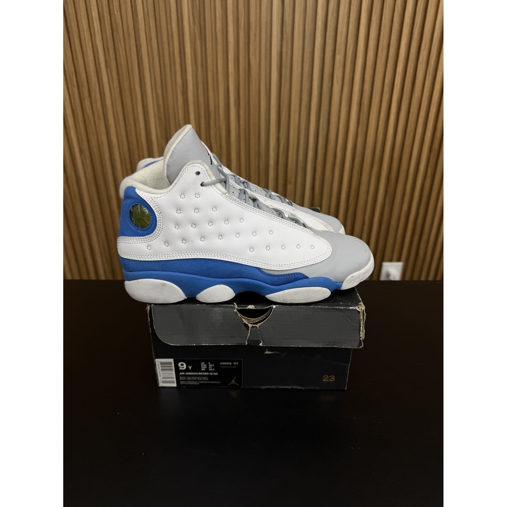 Jordan Jordan 13 Retro White Italy Blue (GS) Size 9, PREOWNED