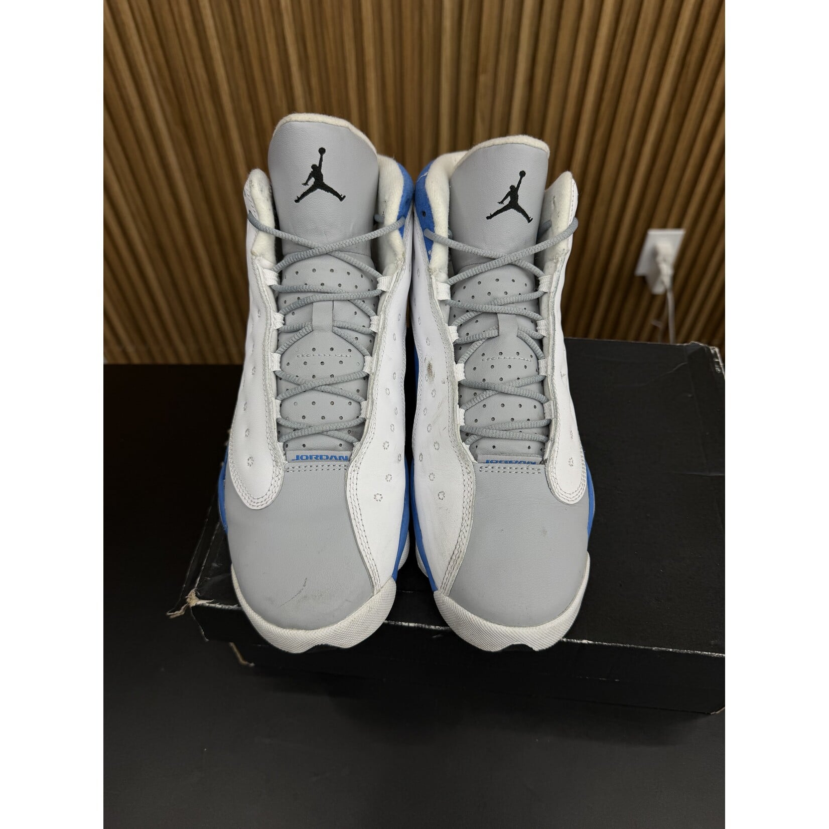 Jordan Jordan 13 Retro White Italy Blue (GS) Size 9, PREOWNED