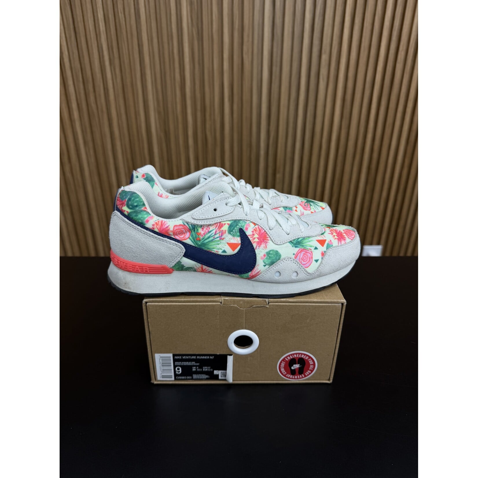 Nike Nike Venture Runner N7 (2020) Size 9, PREOWNED