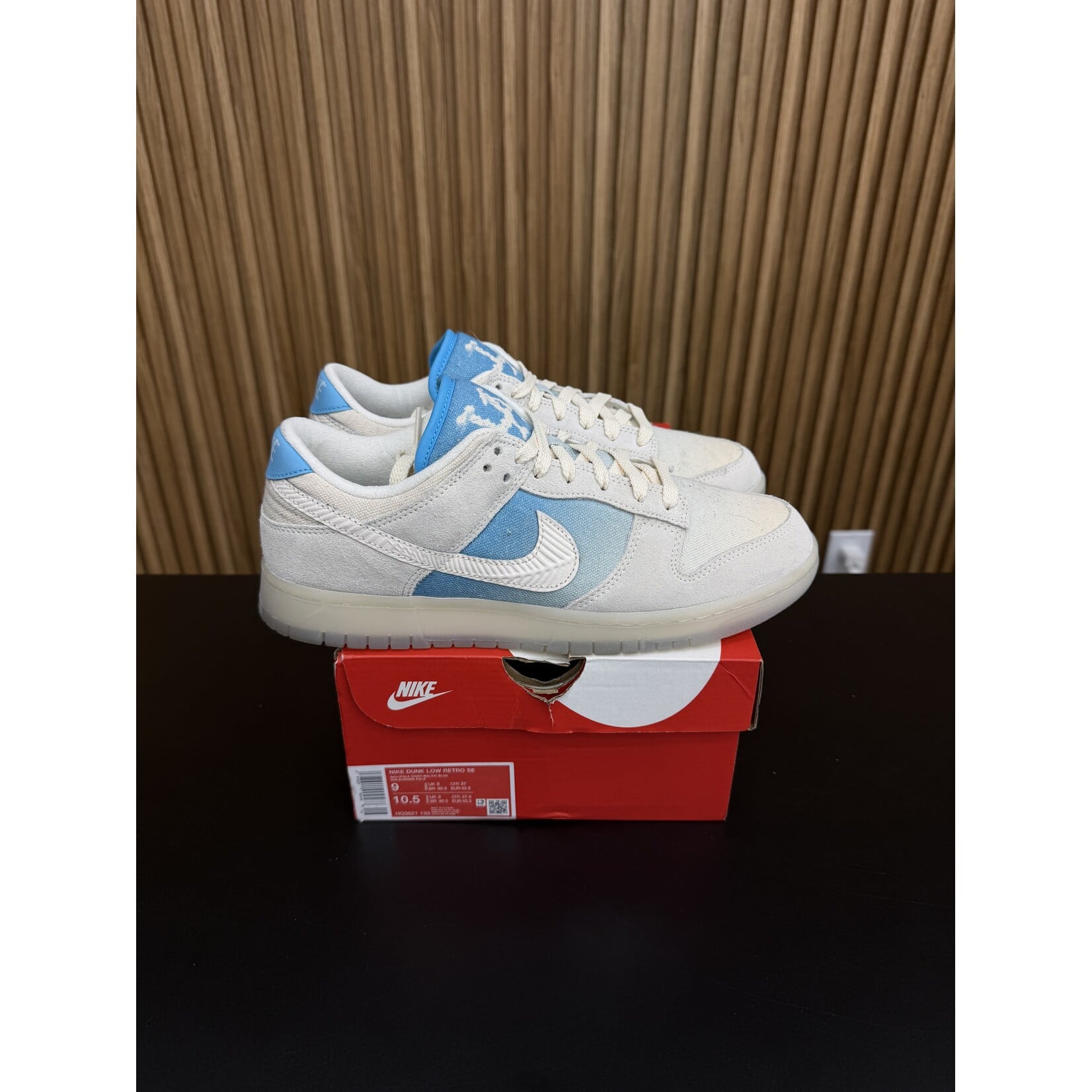 Nike Nike Dunk Low SE LA Size 9, PREOWNED