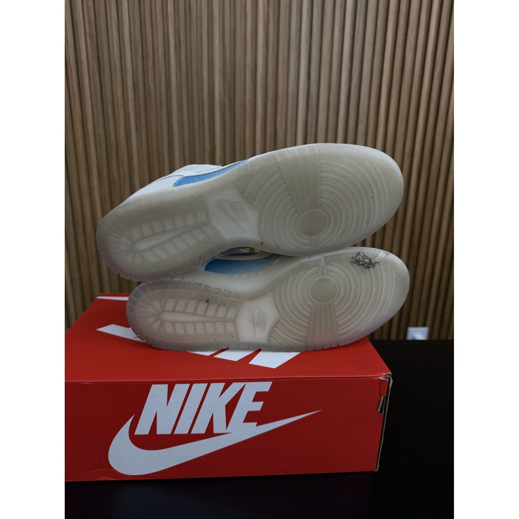 Nike Nike Dunk Low SE LA Size 9, PREOWNED