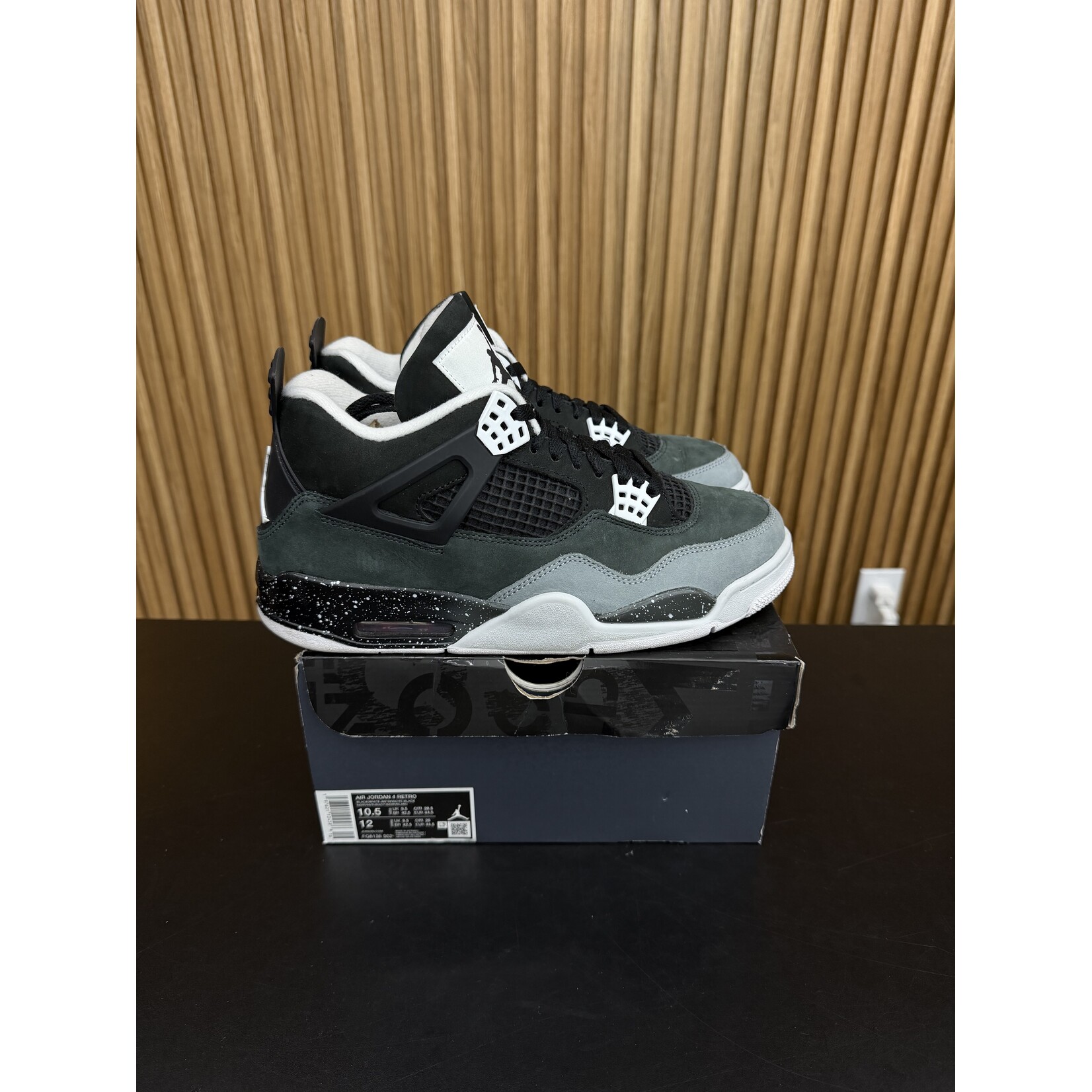 Jordan Jordan 4 Retro Fear (2024) Size 10.5, PREOWNED