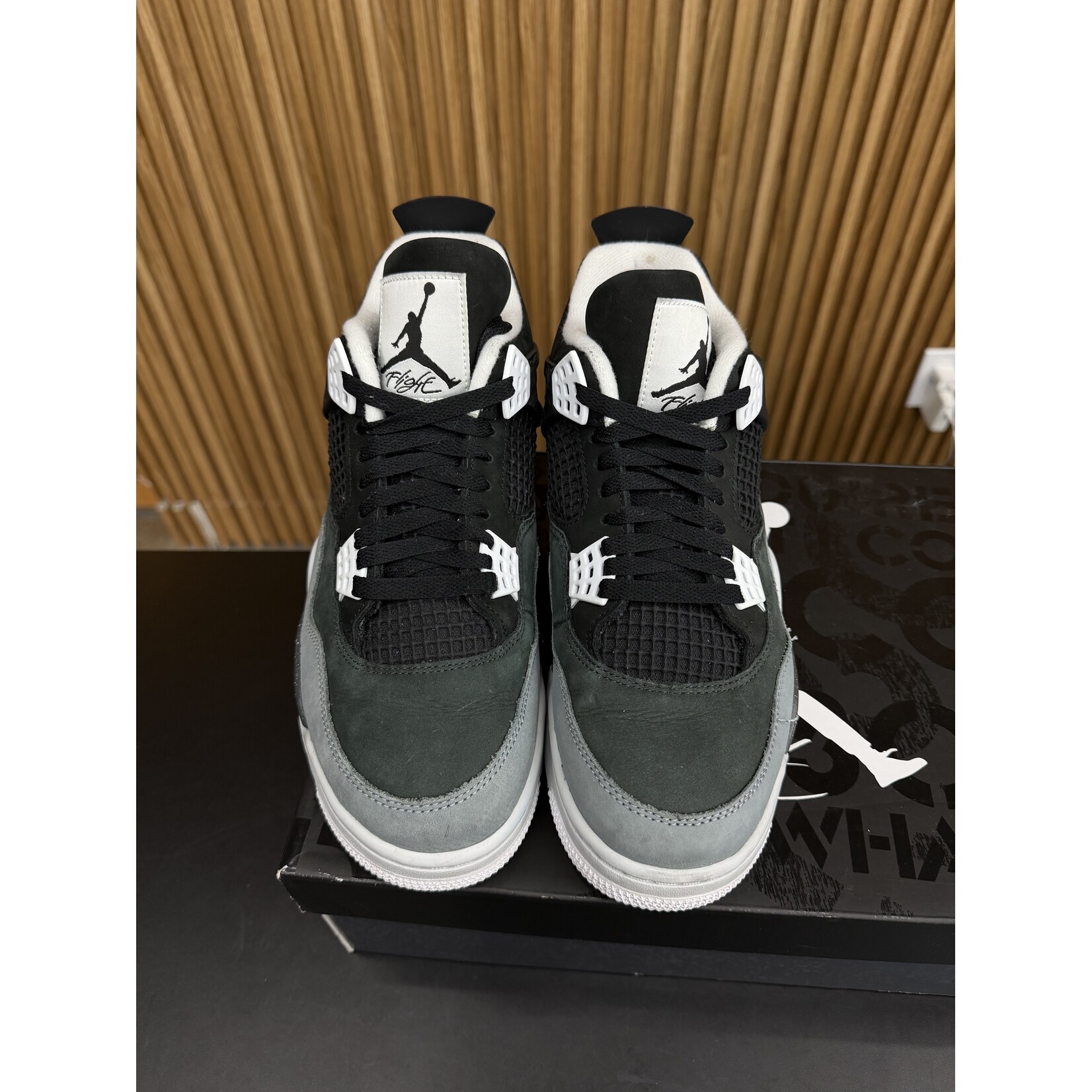 Jordan Jordan 4 Retro Fear (2024) Size 10.5, PREOWNED
