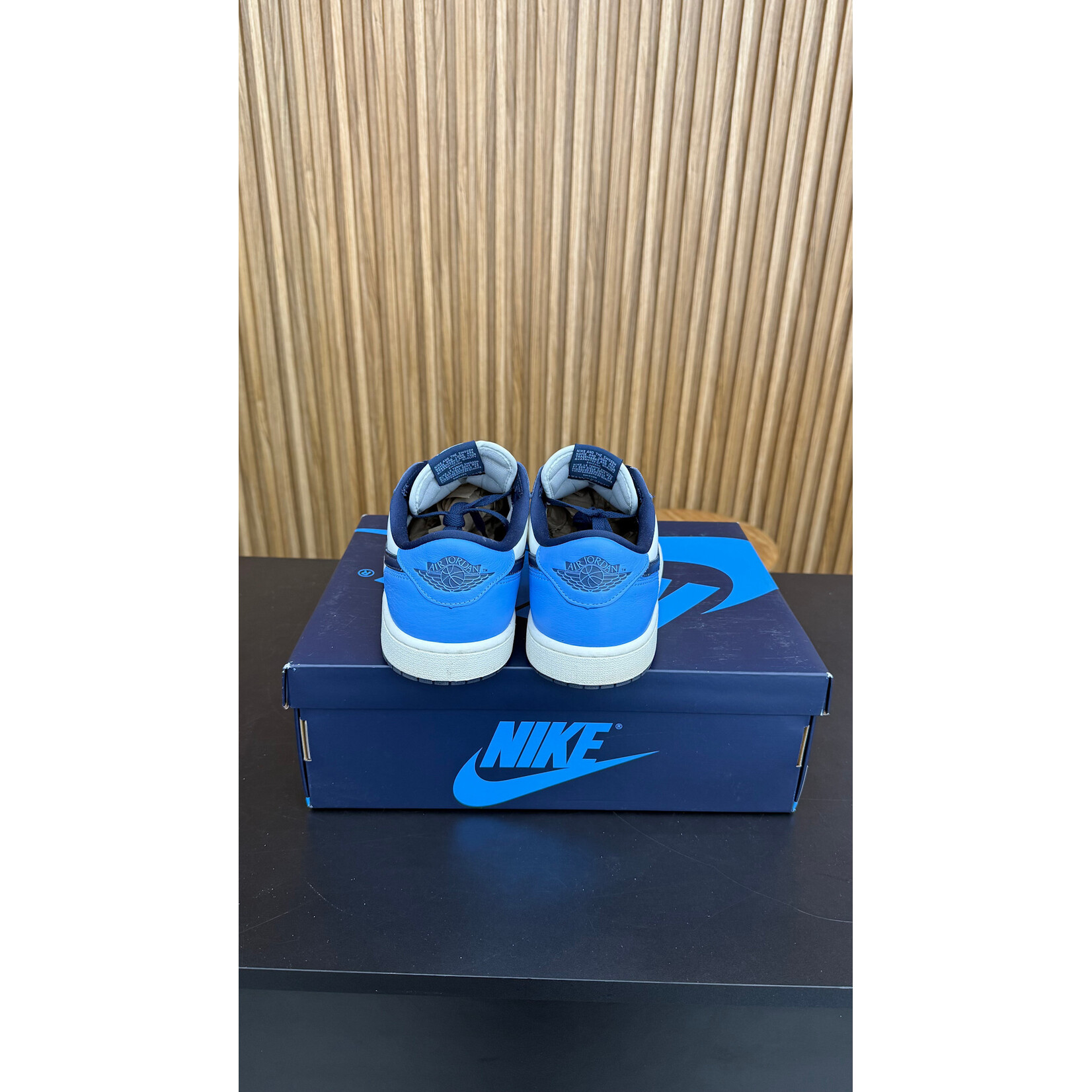 Jordan Jordan 1 Low OG Obsidian UNC Size 10.5, PREOWNED