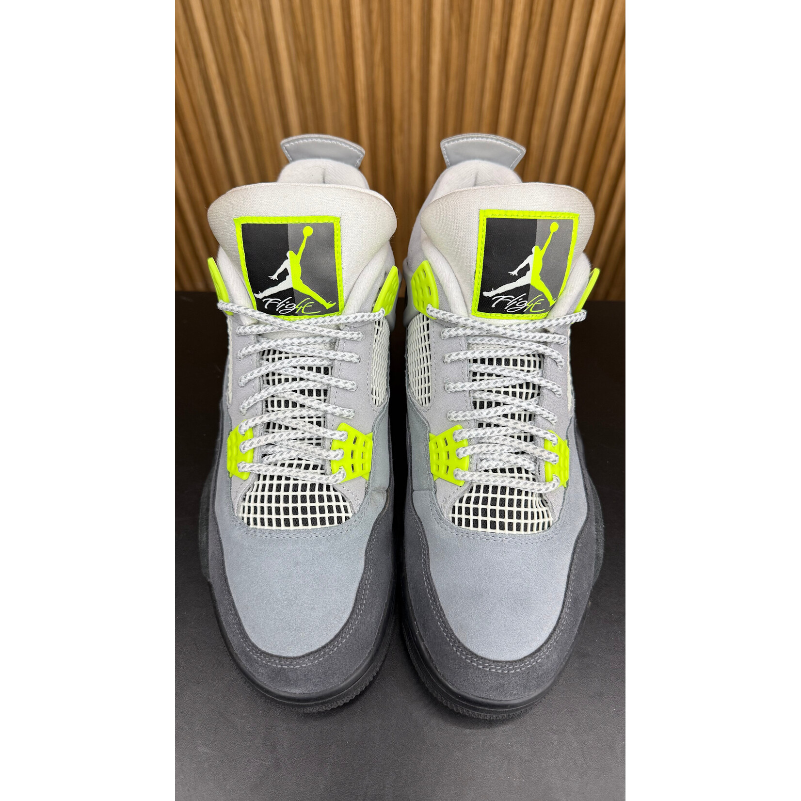 Jordan Jordan 4 Retro SE 95 Neon Size 9.5, PREOWNED NO LID