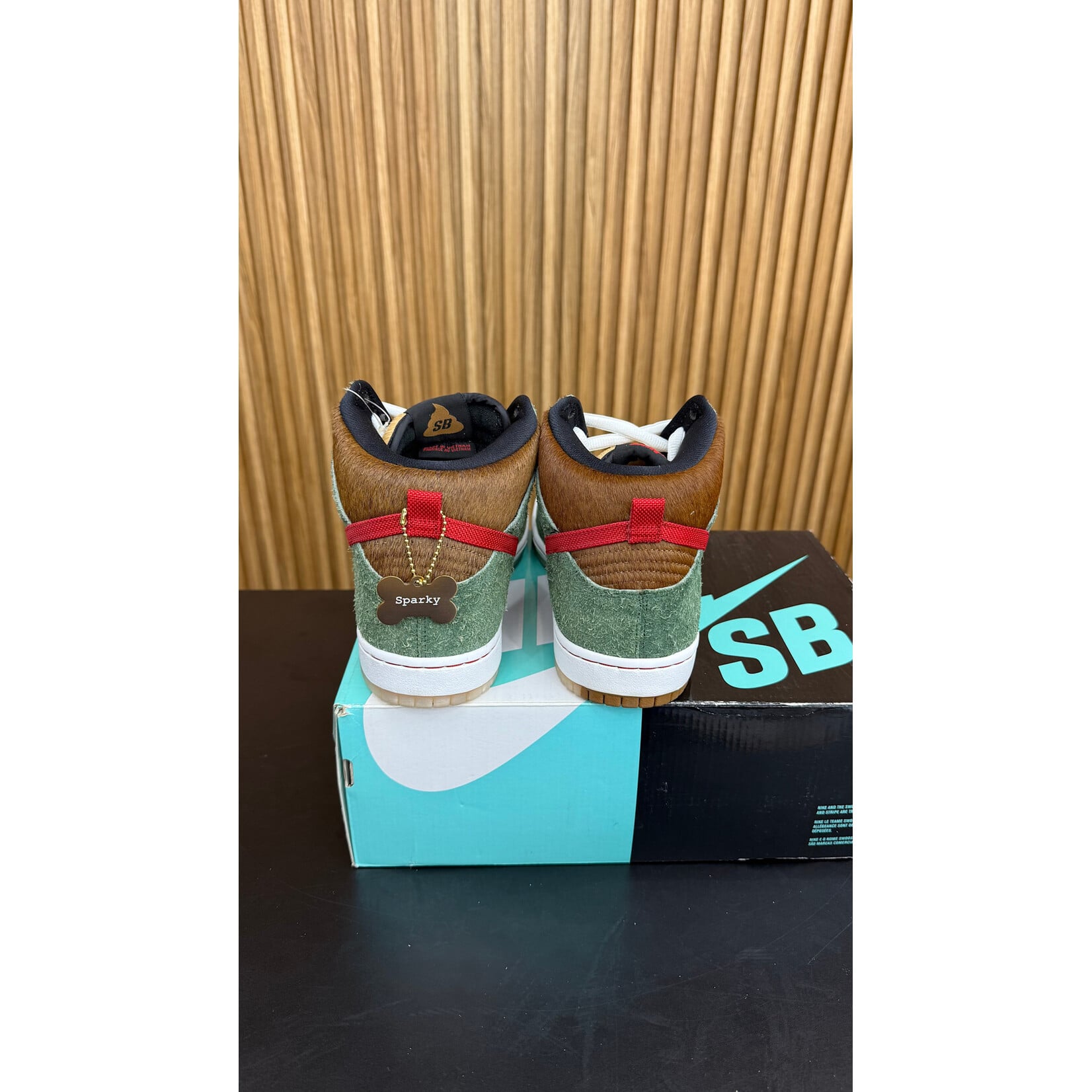 Nike Nike SB Dunk High Dog Walker Size 9.5, PREOWNED TRIED ON