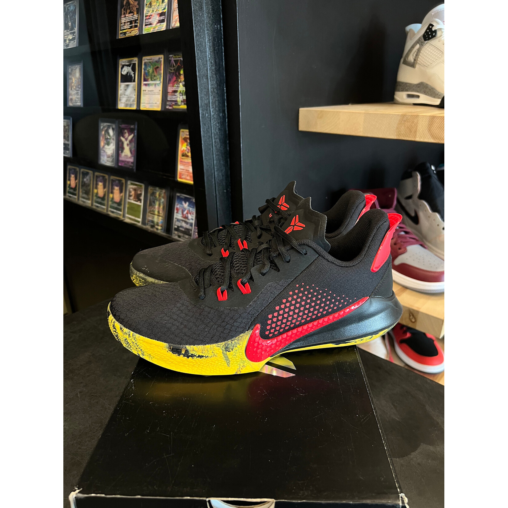 Nike Nike Mamba Fury Alternate Bruce Lee Size 8.5, PREOWNED