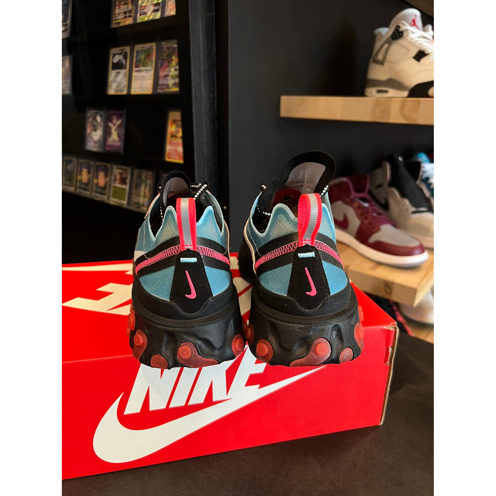 Nike Nike React Element 87 Blue Chill Solar Red Size 8.5, PREOWNED