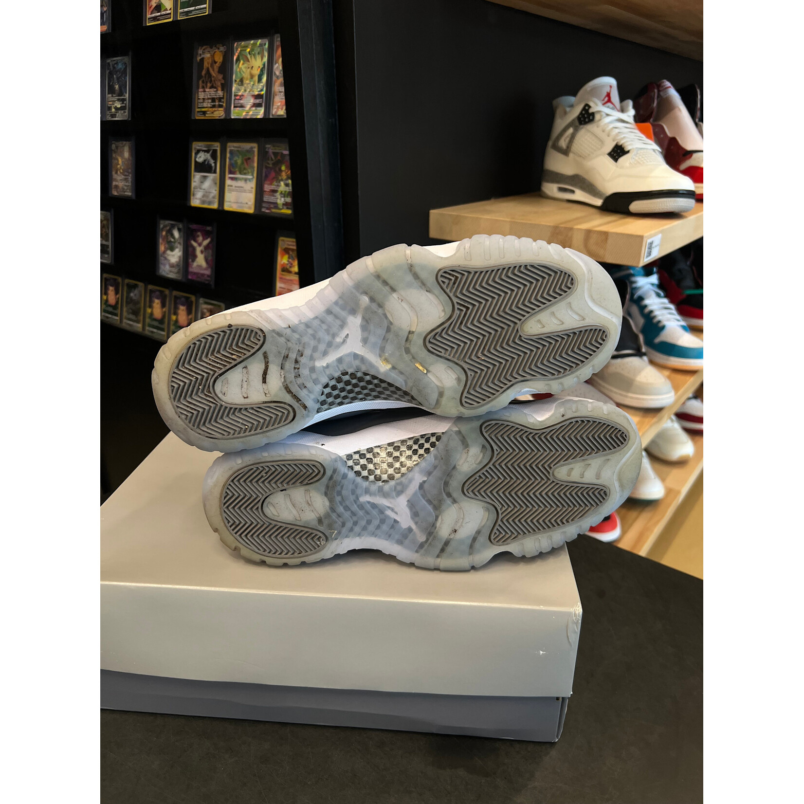 Jordan Jordan 11 Retro Cool Grey (2021) Size 12, PREOWNED