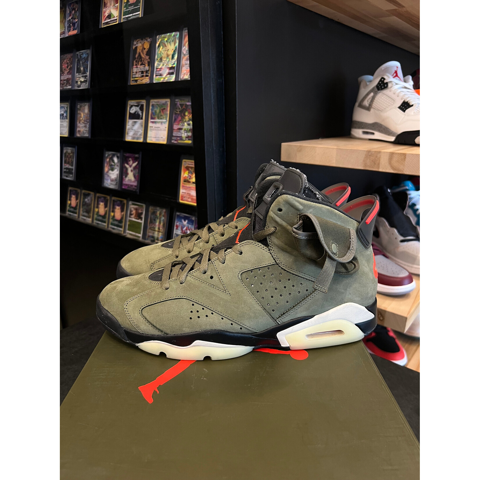 Jordan Jordan 6 Retro Travis Scott Size 12, PREOWNED