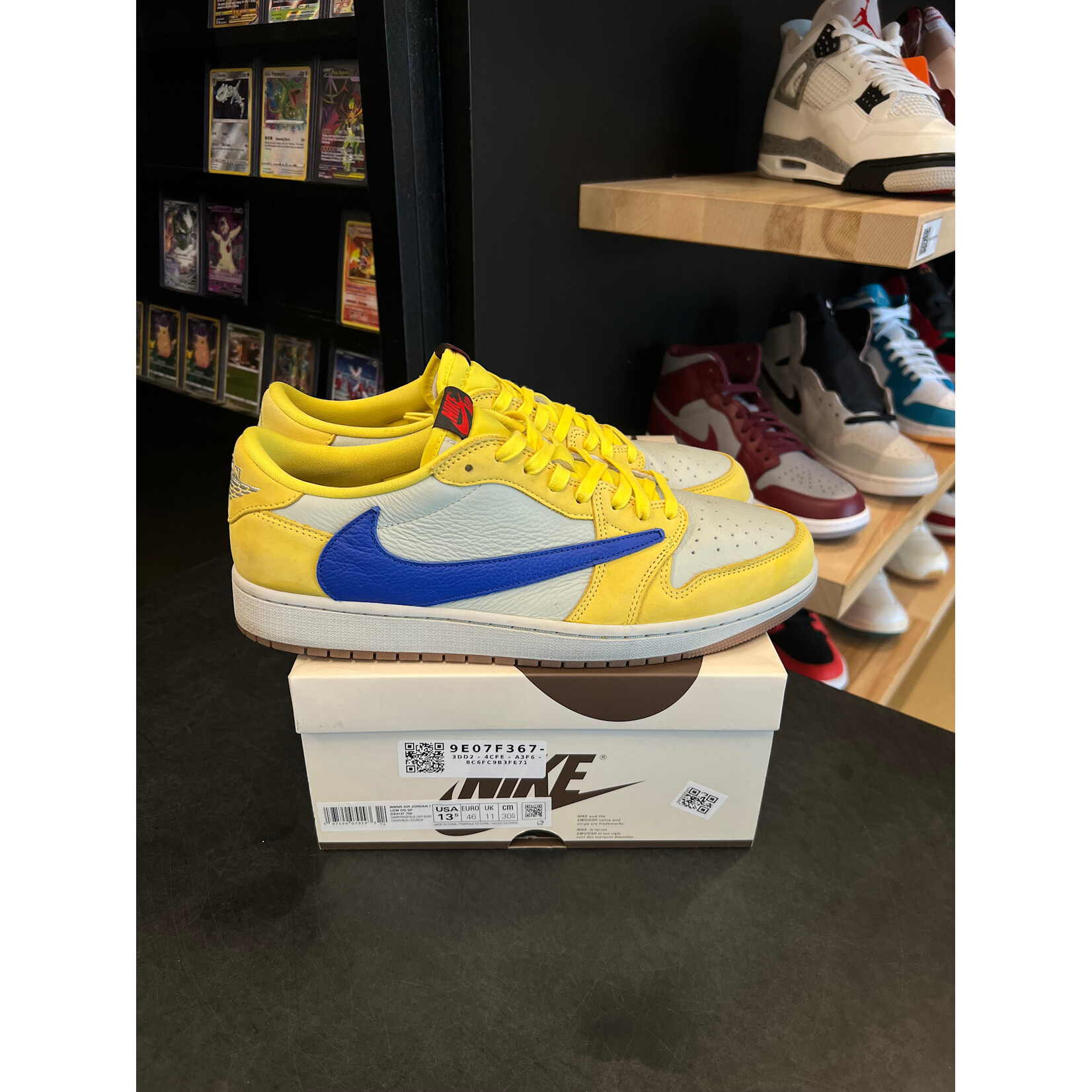 Jordan Jordan 1 Retro Low OG SP Travis Scott Canary (Women's) Size 13.5W, PREOWNED