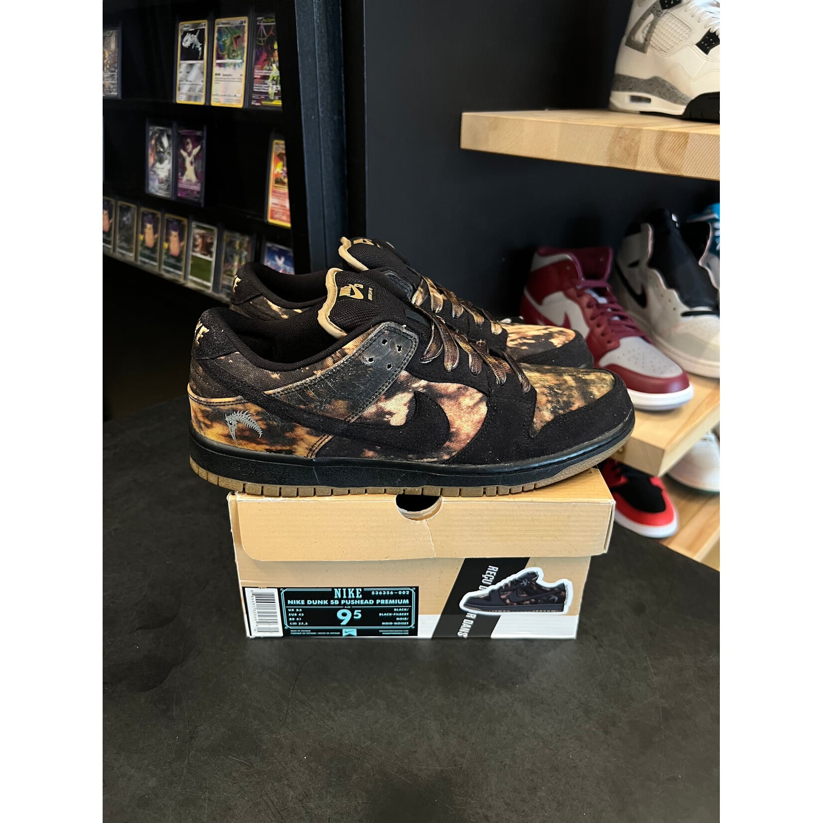Nike Nike SB Dunk Low Pushead 2 Size 9.5, PREOWNED
