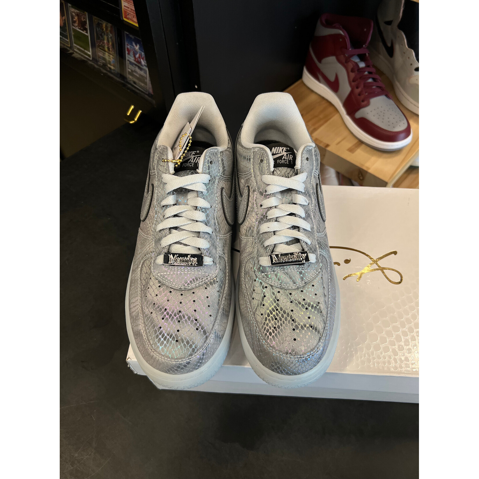 Nike Nike Air Force 1 Low Protro Kobe Bryant Lenticular Size 9.5, PREOWNED