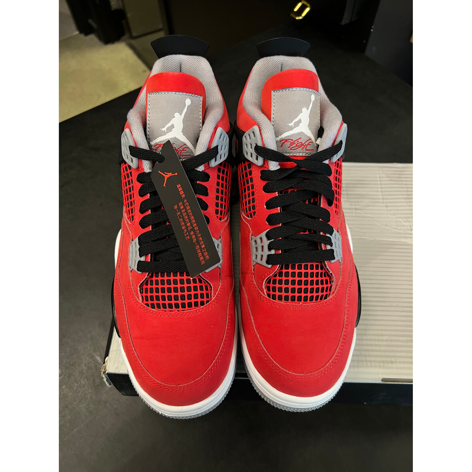 Jordan Jordan 4 Retro Toro Bravo (2026) Size 9, PREOWNED