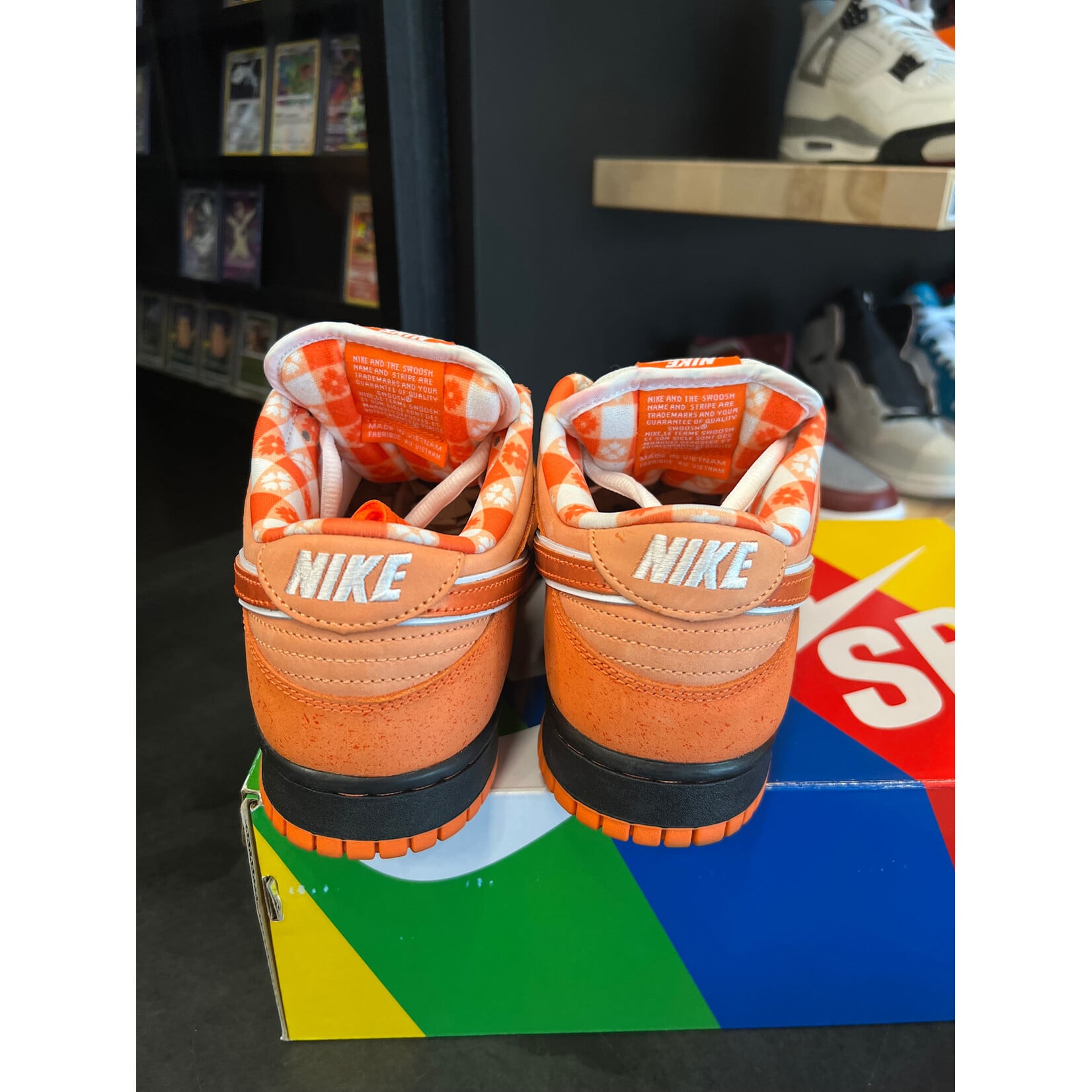 Nike Nike SB Dunk Low Concepts Orange Lobster Size 9.5, PREOWNED