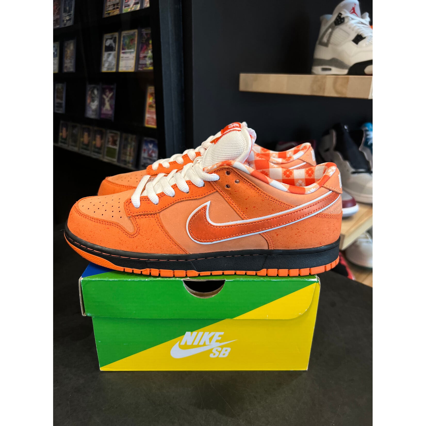 Nike Nike SB Dunk Low Concepts Orange Lobster Size 9.5, PREOWNED