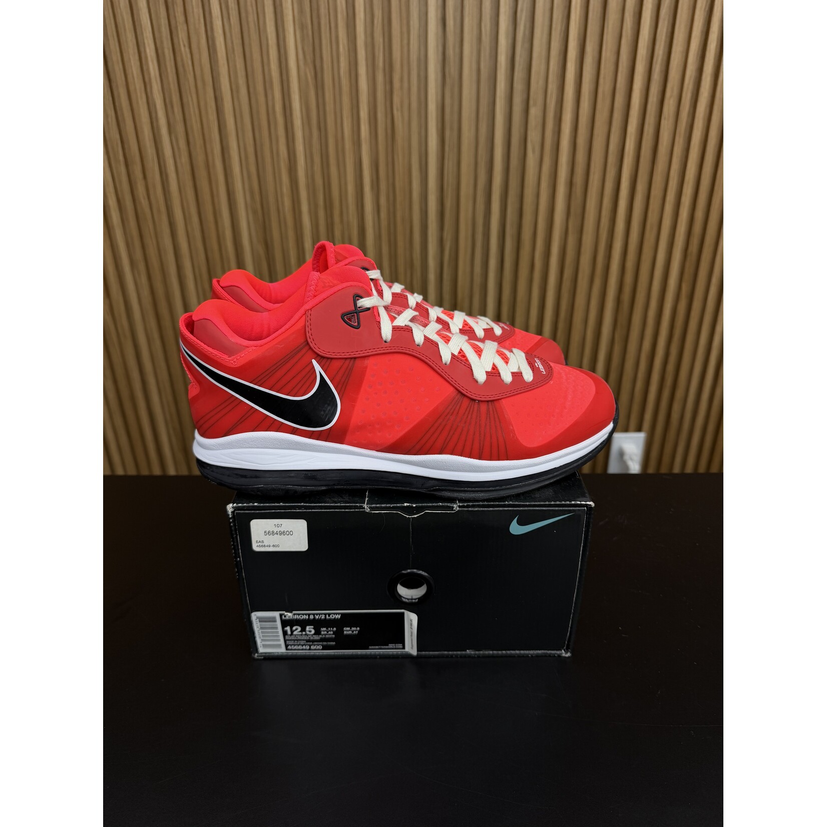 Nike Nike LeBron 8 V/2 Low Solar Red Size 12.5, PREOWNED