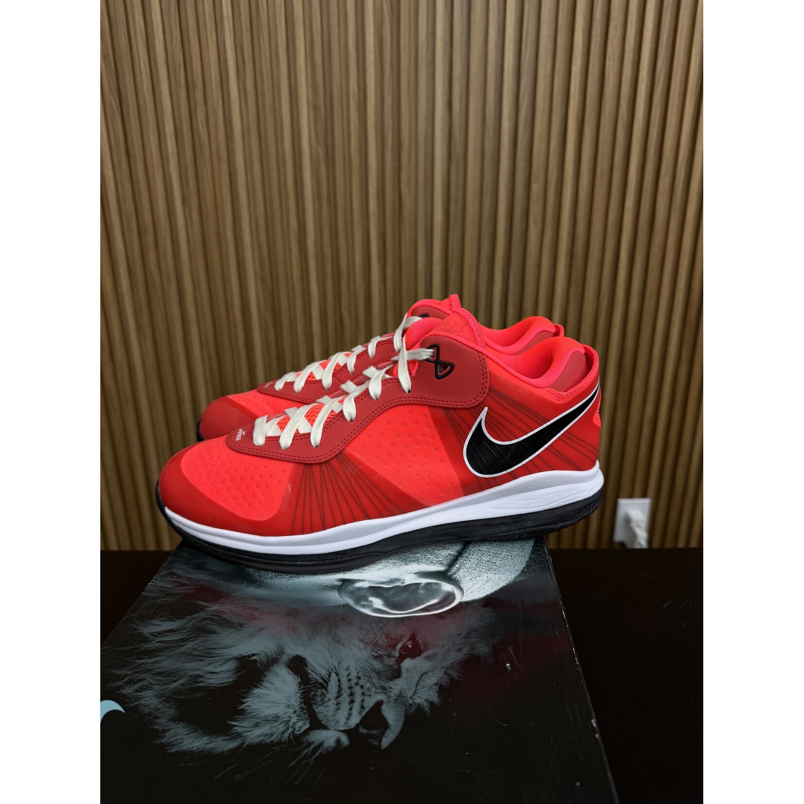 Nike Nike LeBron 8 V/2 Low Solar Red Size 12.5, PREOWNED