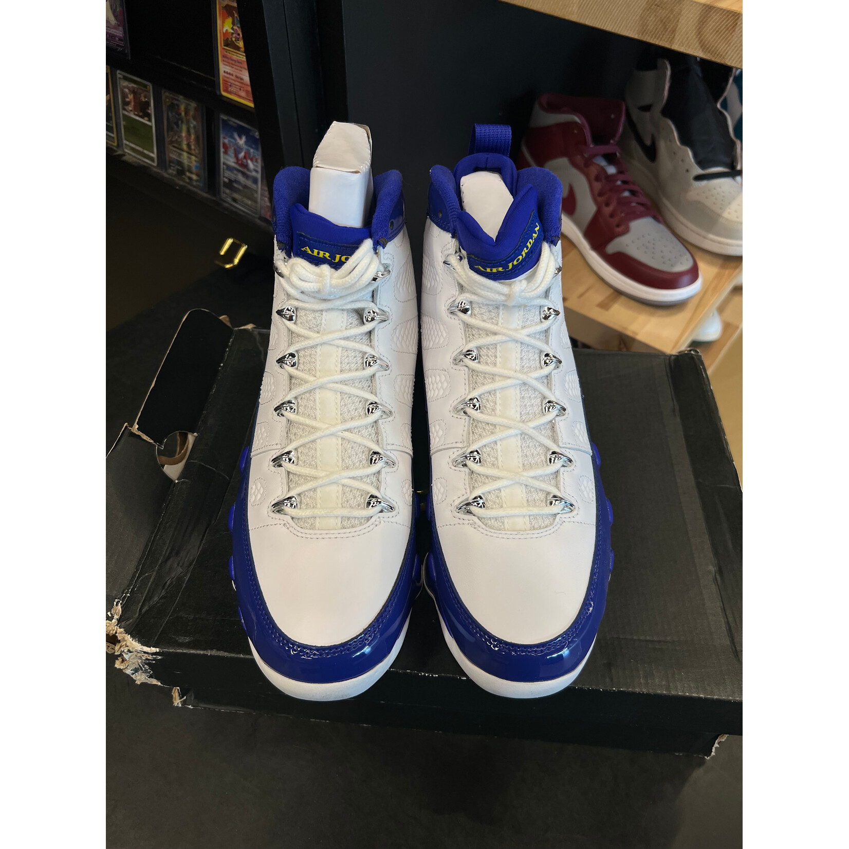 Jordan Jordan 9 Retro Kobe Bryant PE Size 9, PREOWNED