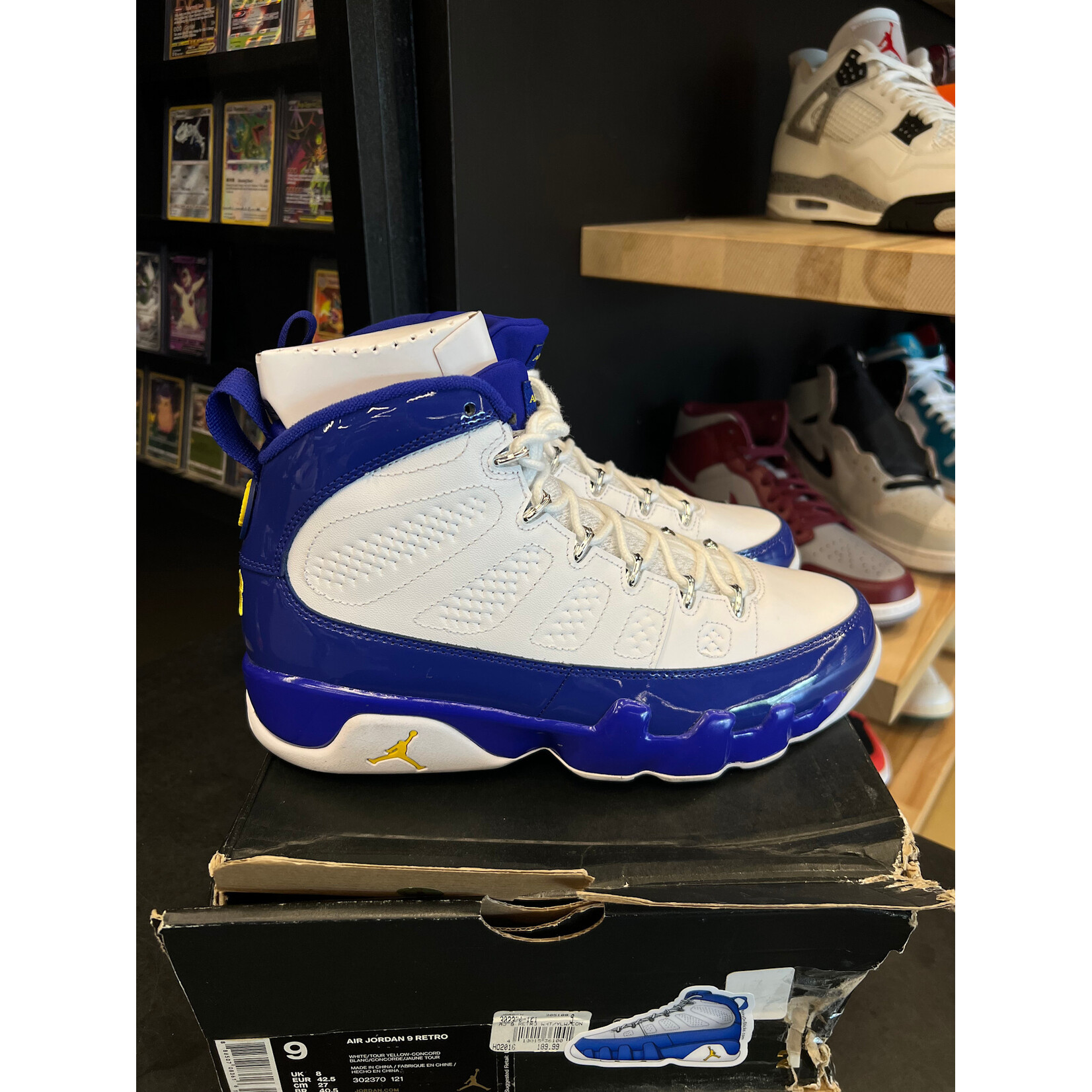 Jordan Jordan 9 Retro Kobe Bryant PE Size 9, PREOWNED
