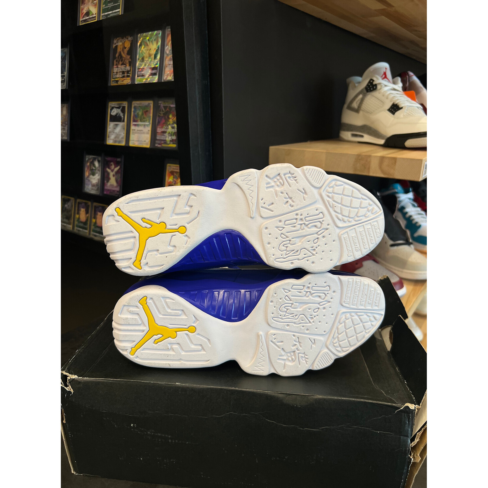 Jordan Jordan 9 Retro Kobe Bryant PE Size 9, PREOWNED