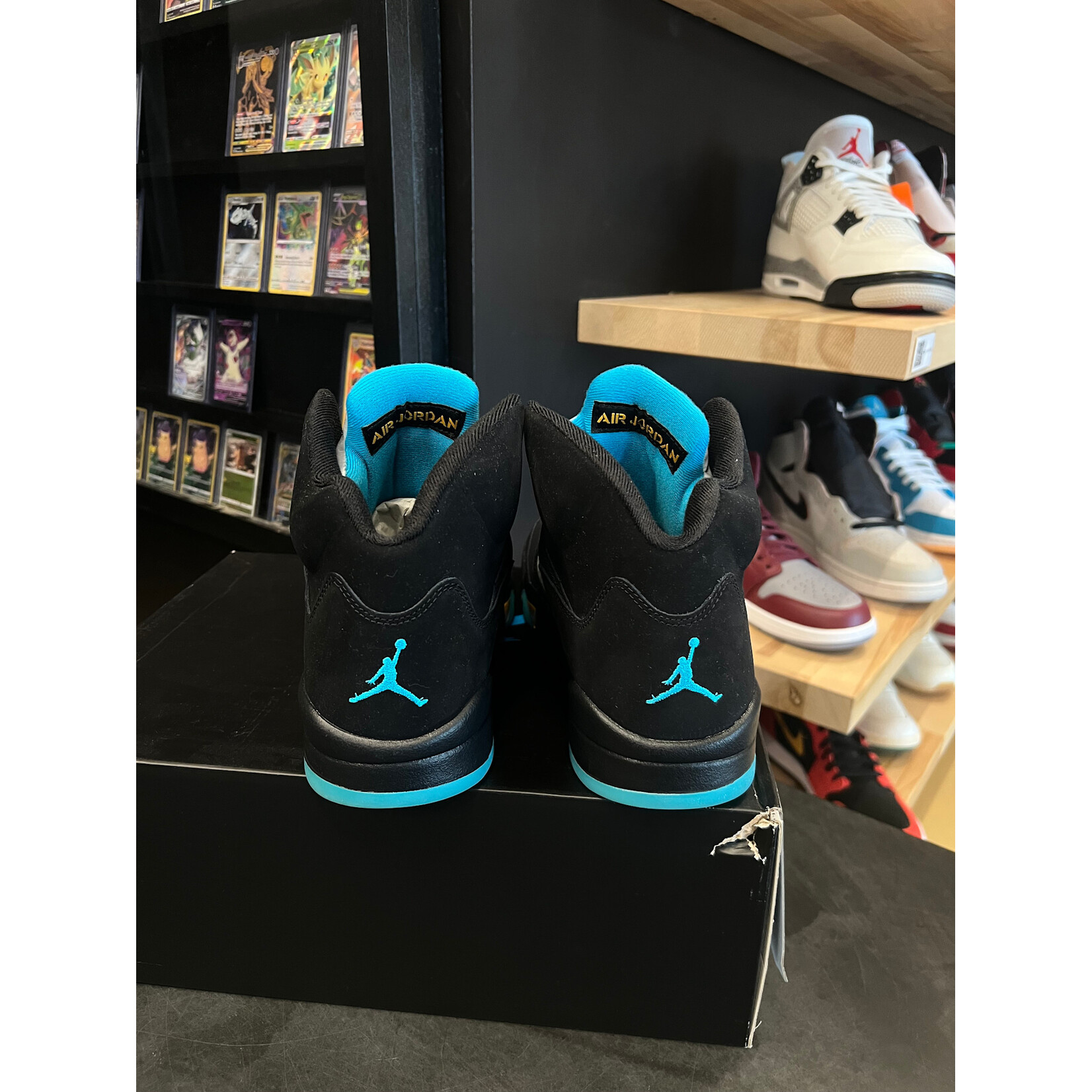 Jordan Jordan 5 Retro Aqua Size 11, PREOWNED