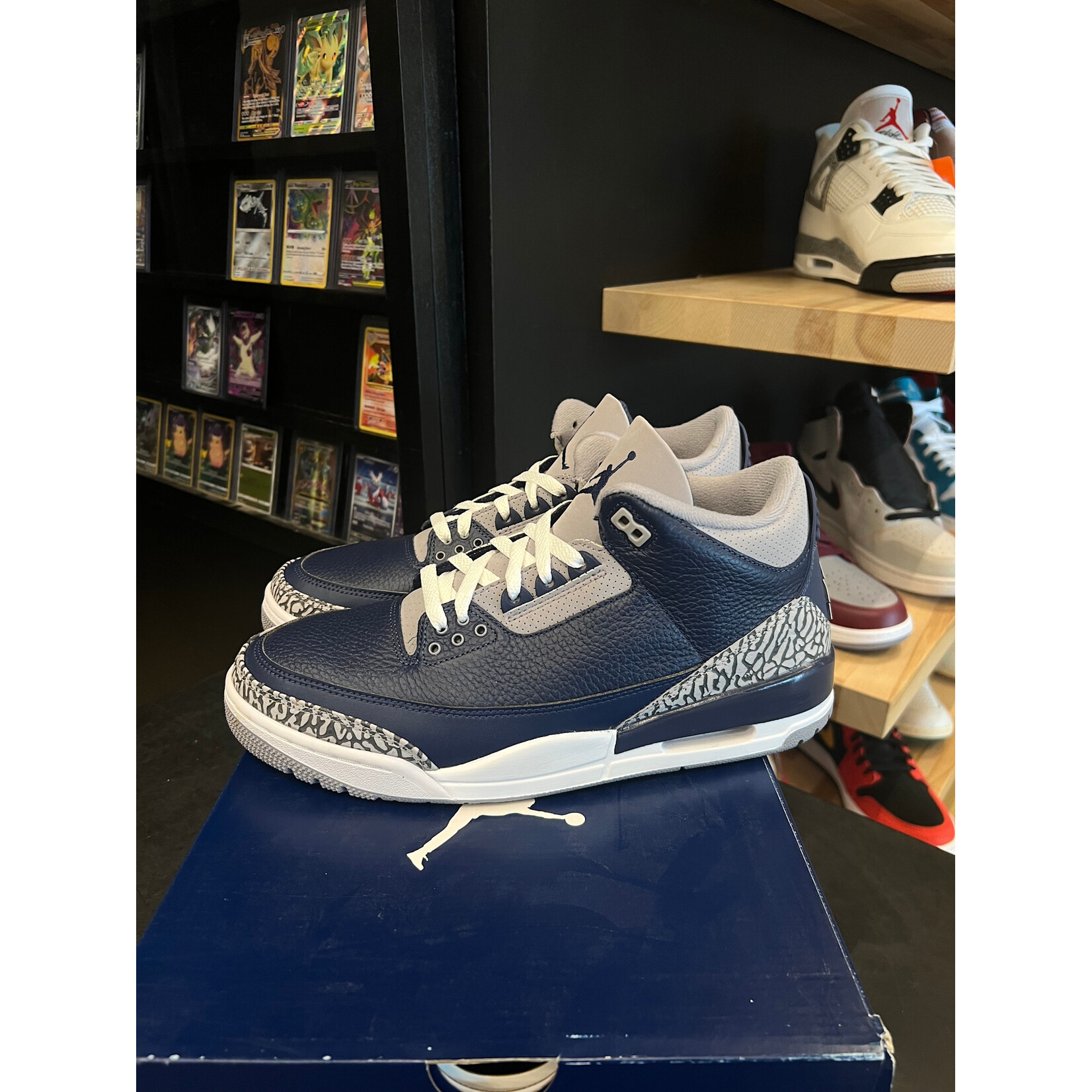 Jordan Jordan 3 Retro Georgetown (2021) Size 11, PREOWNED