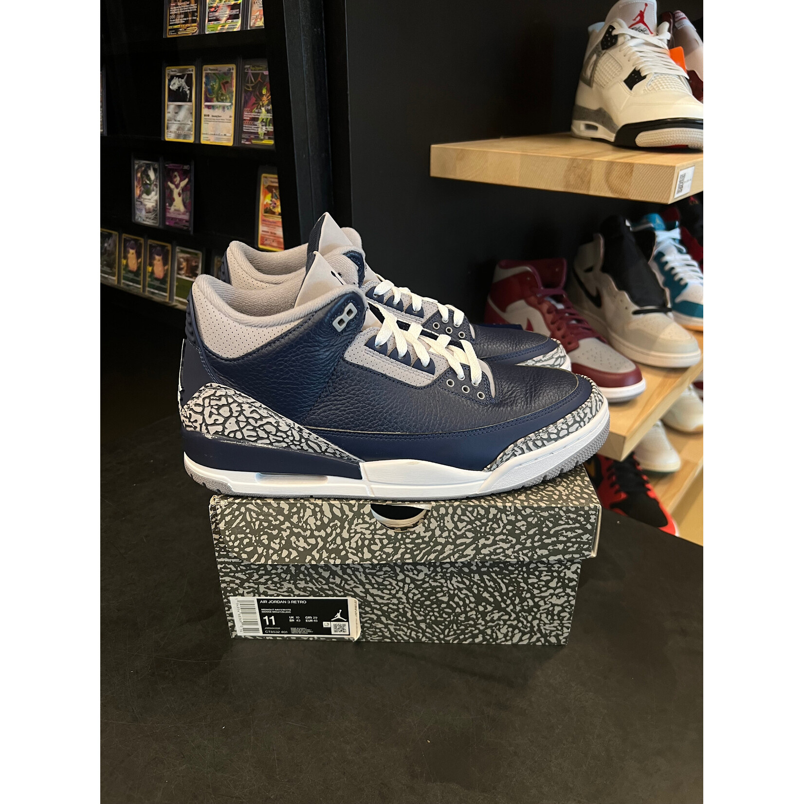 Jordan Jordan 3 Retro Georgetown (2021) Size 11, PREOWNED