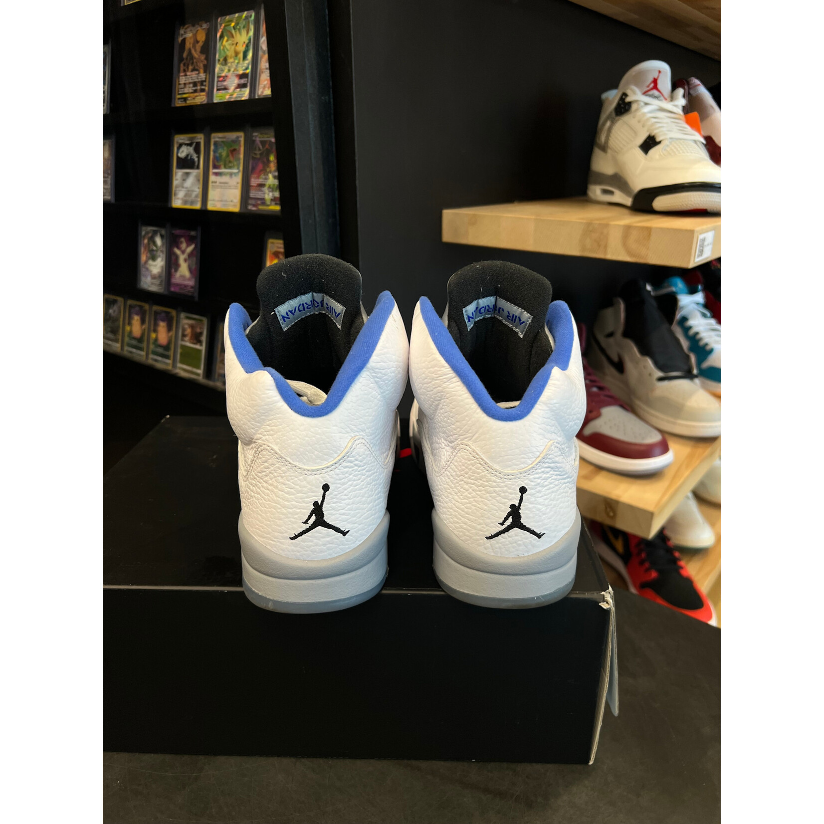 Jordan Jordan 5 Retro White Stealth (2021) Size 11, PREOWNED