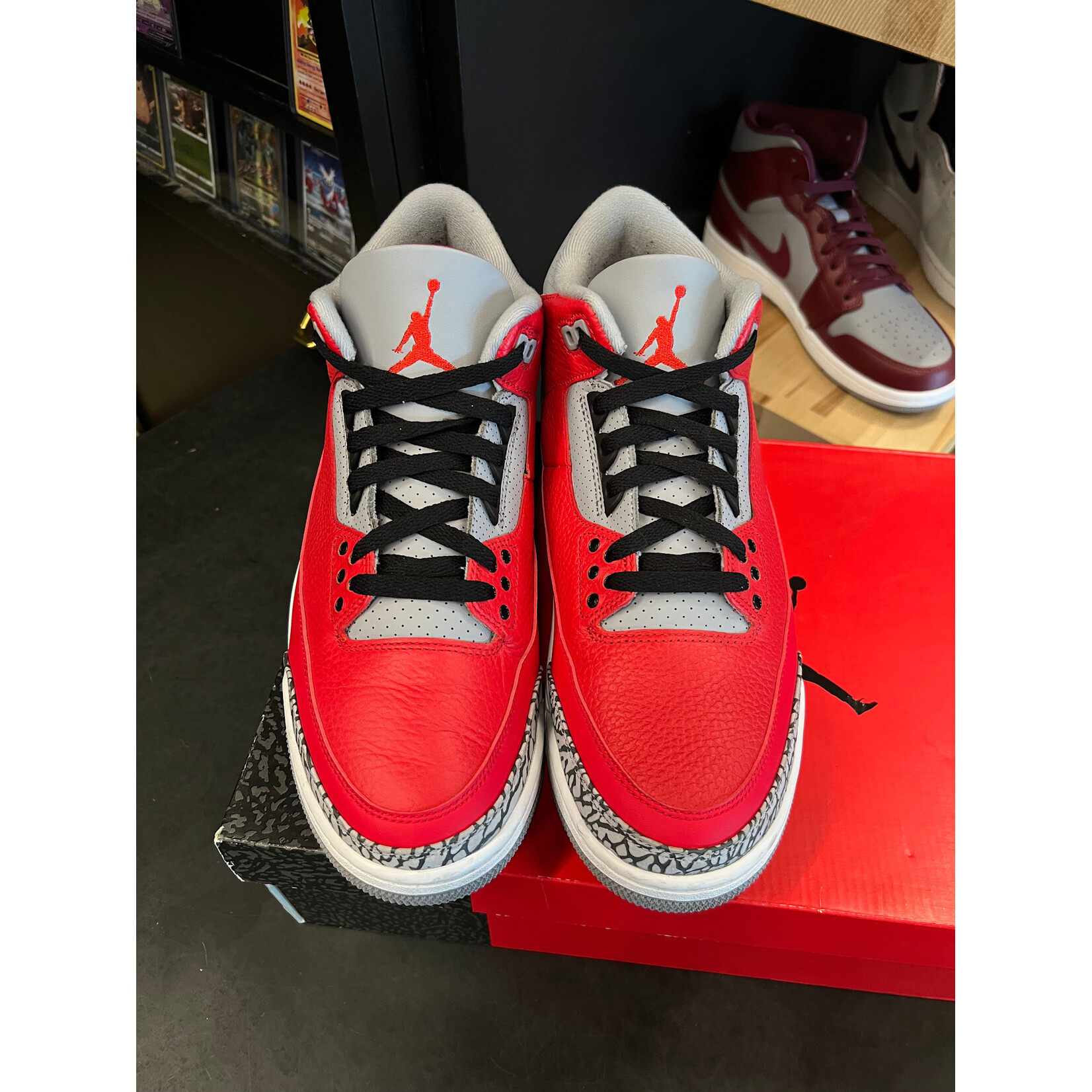 Jordan Jordan 3 Retro SE Unite Size 11, PREOWNED