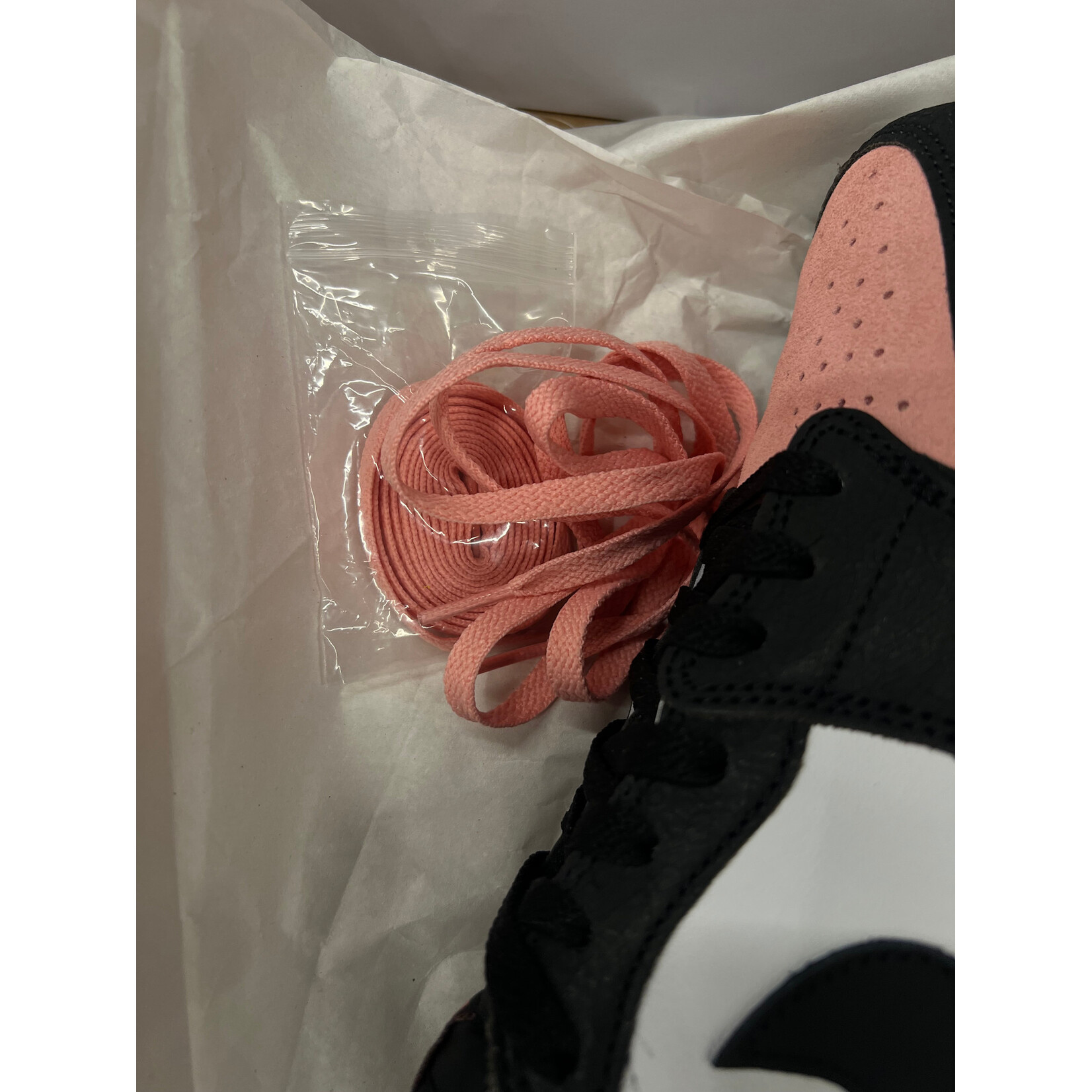 Jordan Jordan 1 Low OG Bleached Coral Size 11.5, PREOWNED