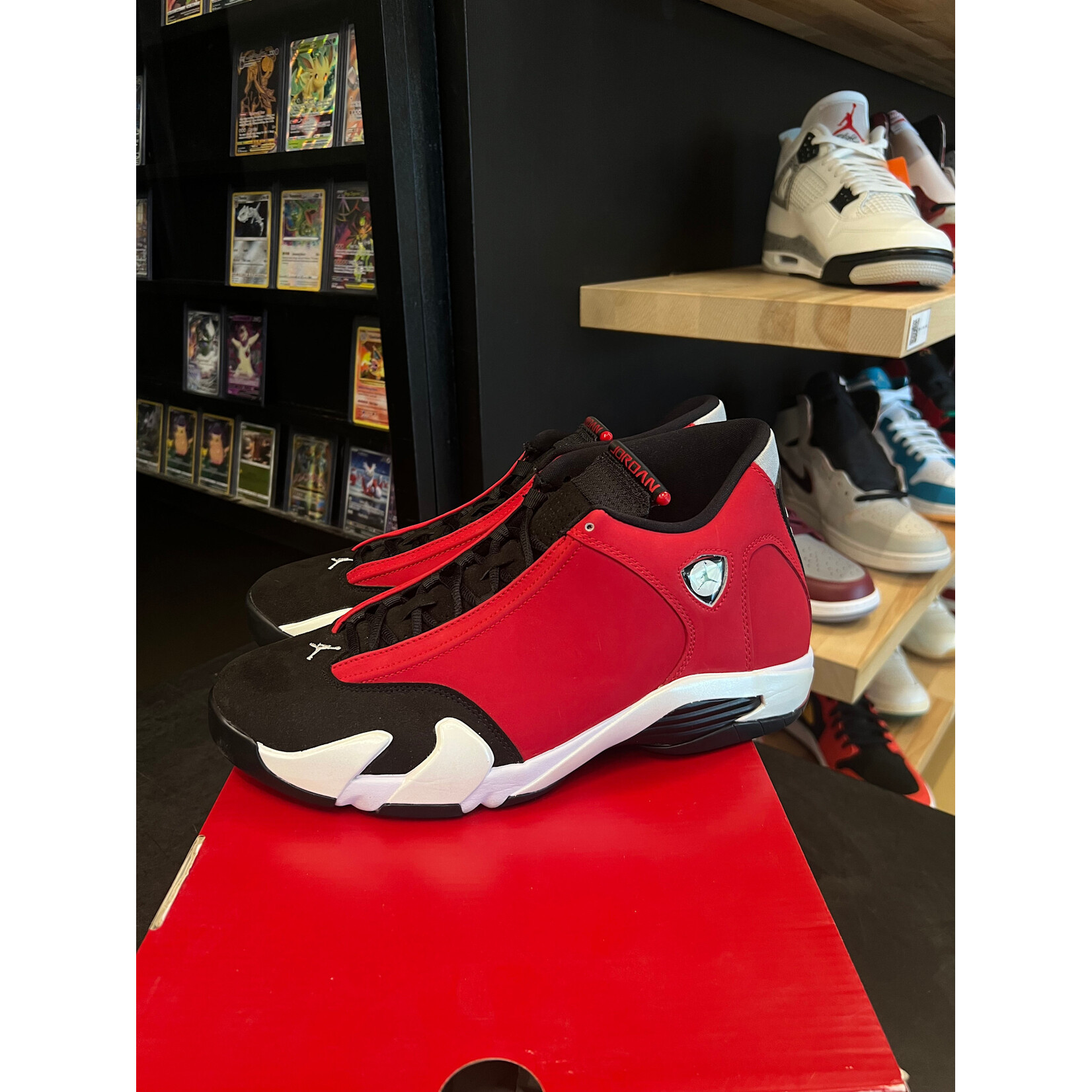 Jordan Jordan 14 Retro Gym Red Toro Size 11, PREOWNED