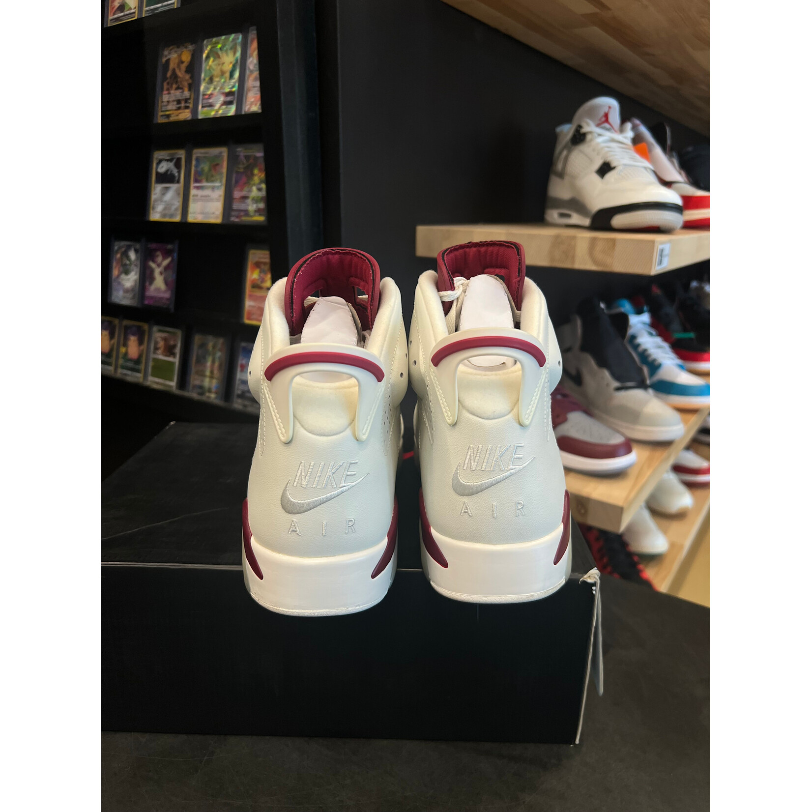 Jordan Jordan 6 Retro Maroon (2015) Size 10.5, PREOWNED