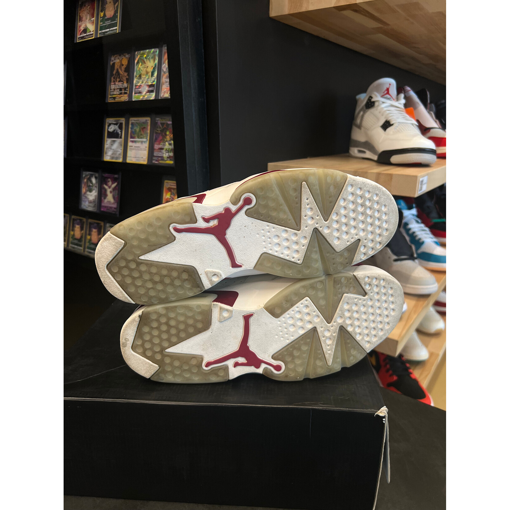 Jordan Jordan 6 Retro Maroon (2015) Size 10.5, PREOWNED