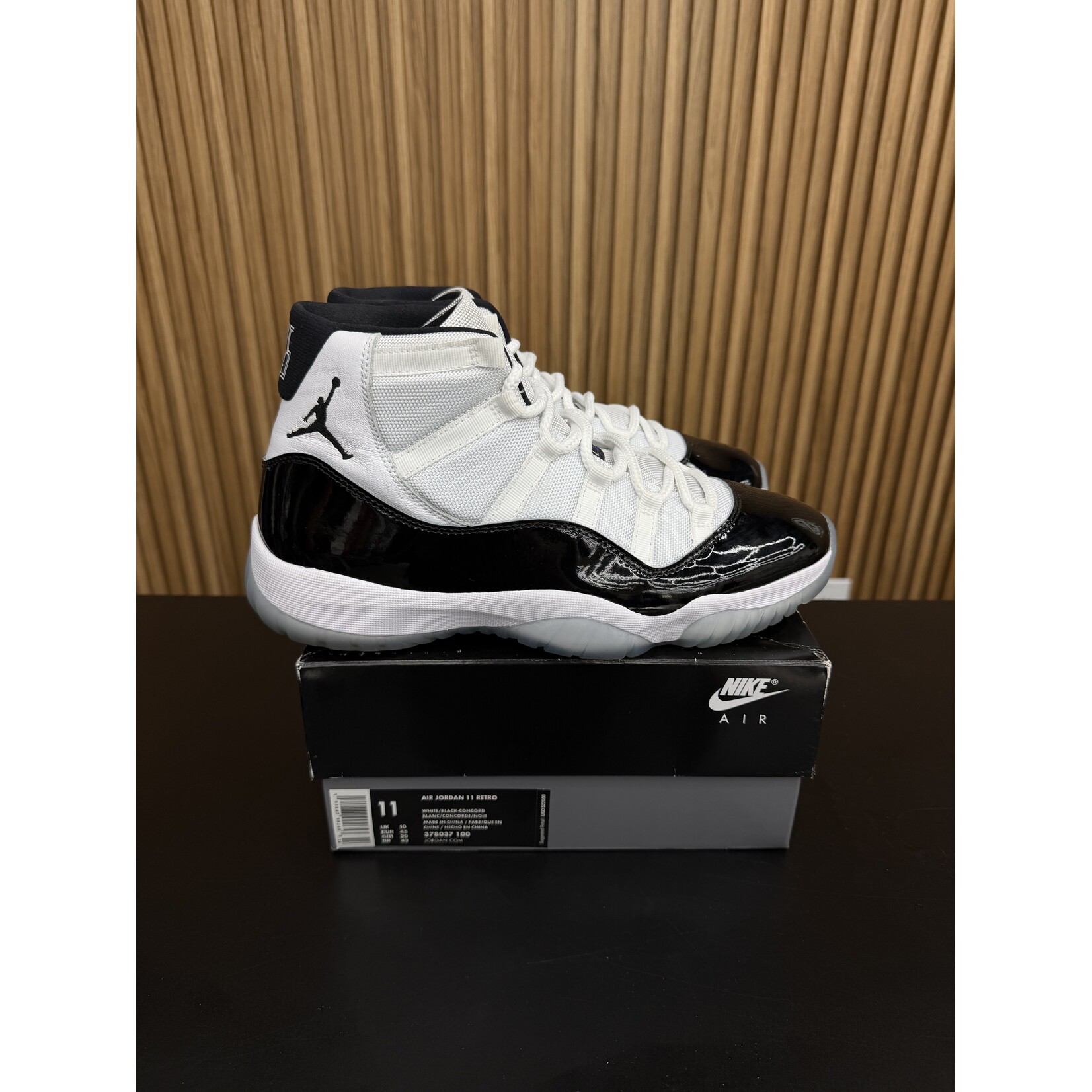 Jordan Jordan 11 Retro Concord (2018) Size 11, PREOWNED