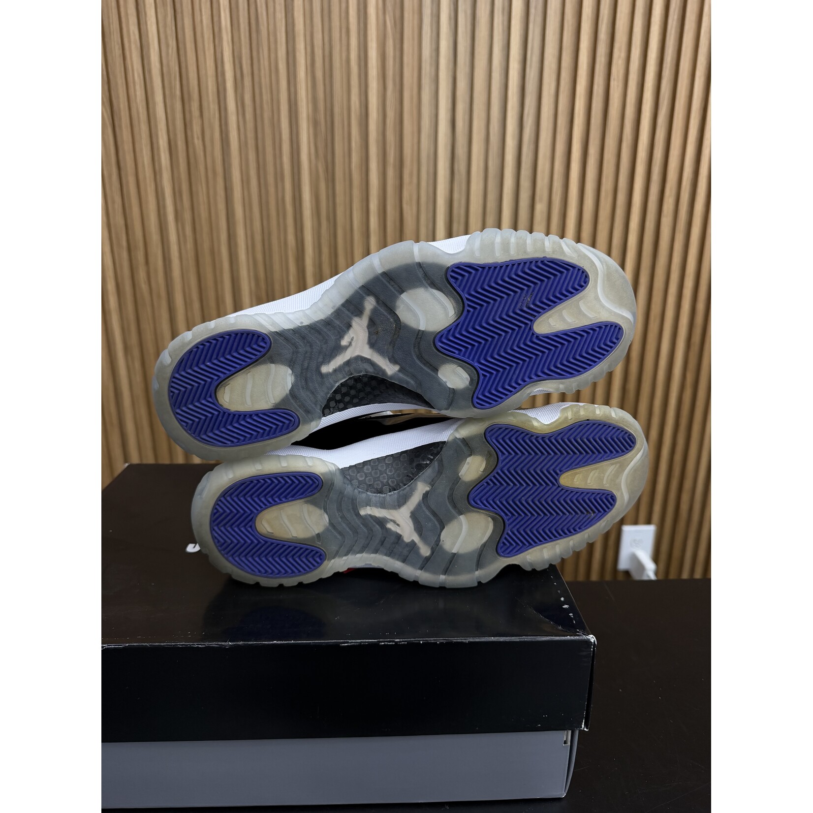 Jordan Jordan 11 Retro Concord (2018) Size 11, PREOWNED