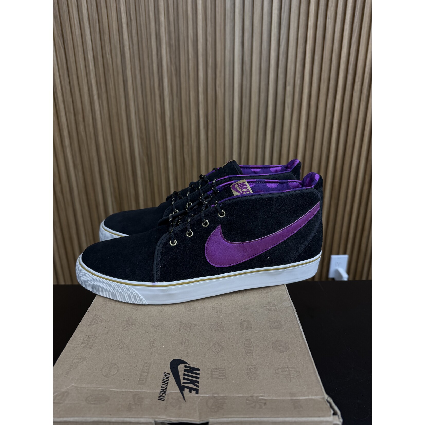 Nike Nike Toki Nd Black/Red Plum-Msln-Mtlc Pltnm Size 14, PREOWNED TRIED ON