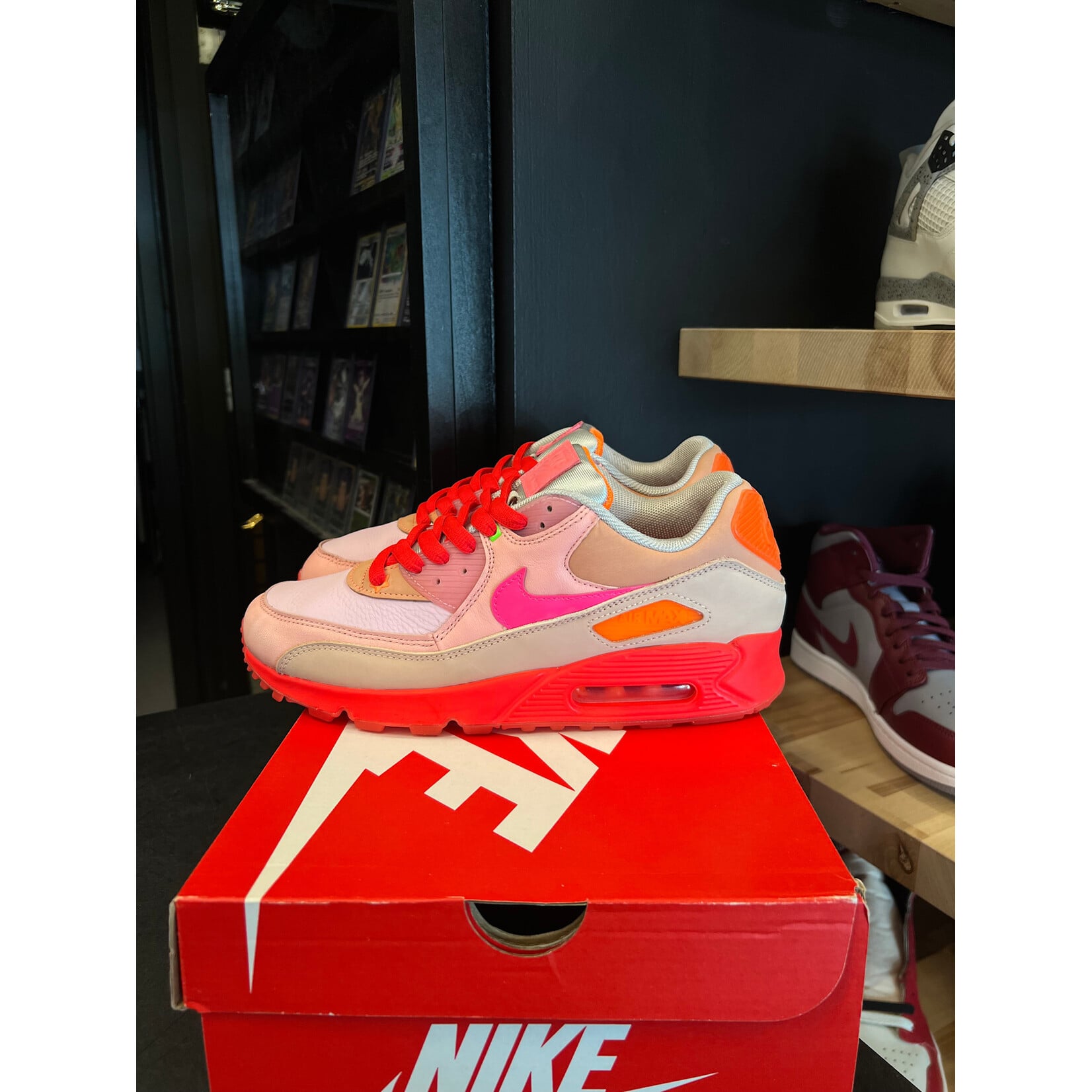 Nike Nike Air Max 90 PRM Platinum Crimson/Bright Purple (Women's) Size 11W, PREOWNED