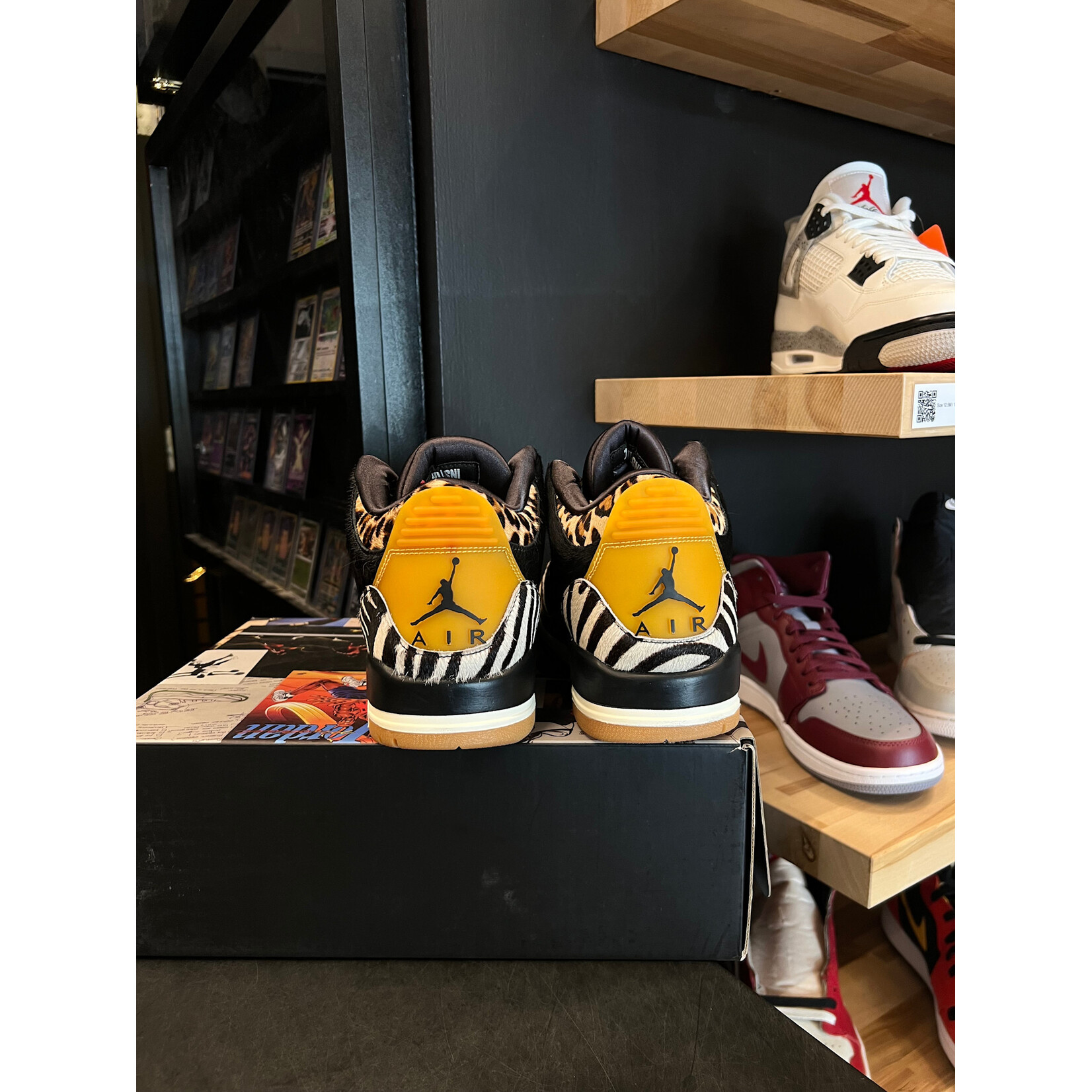 Jordan Jordan 3 Retro SE Animal Instinct Size 10, PREOWNED