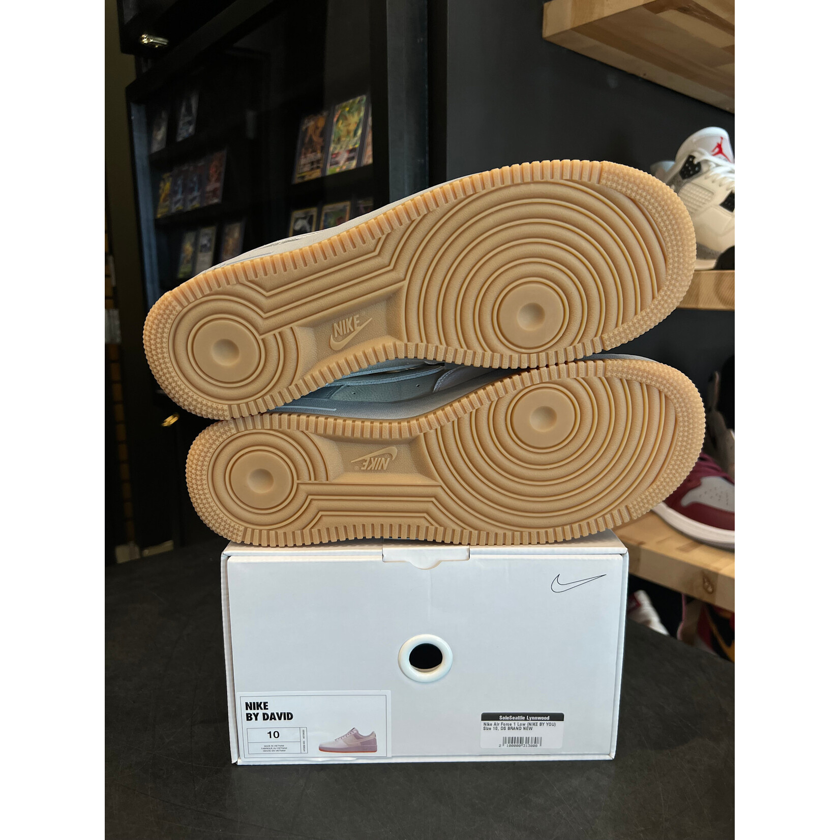 Nike Nike Air Force 1 Low (NIKE BY YOU) Size 10, DS BRAND NEW