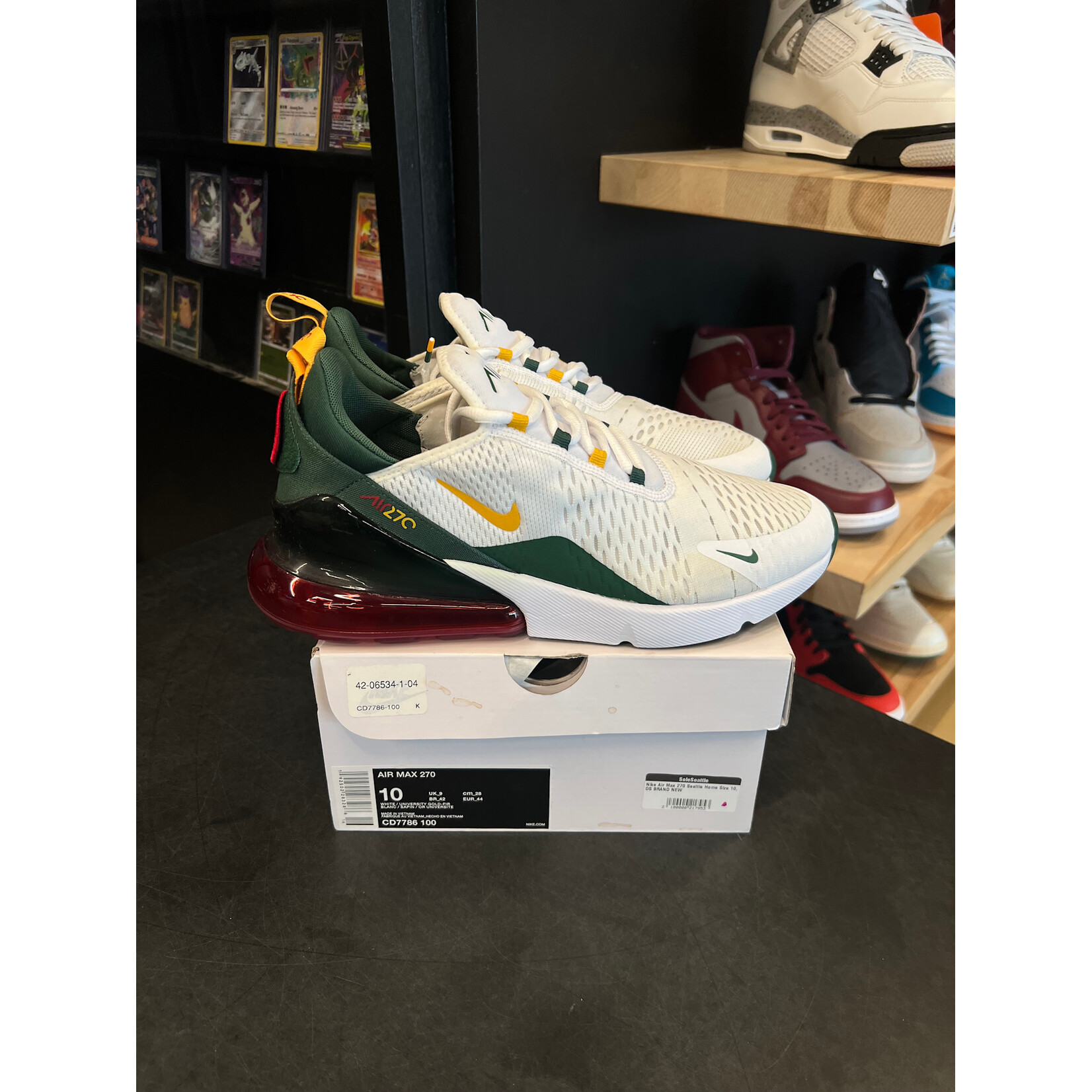 Nike Nike Air Max 270 Seattle Home Size 10, PREOWNED