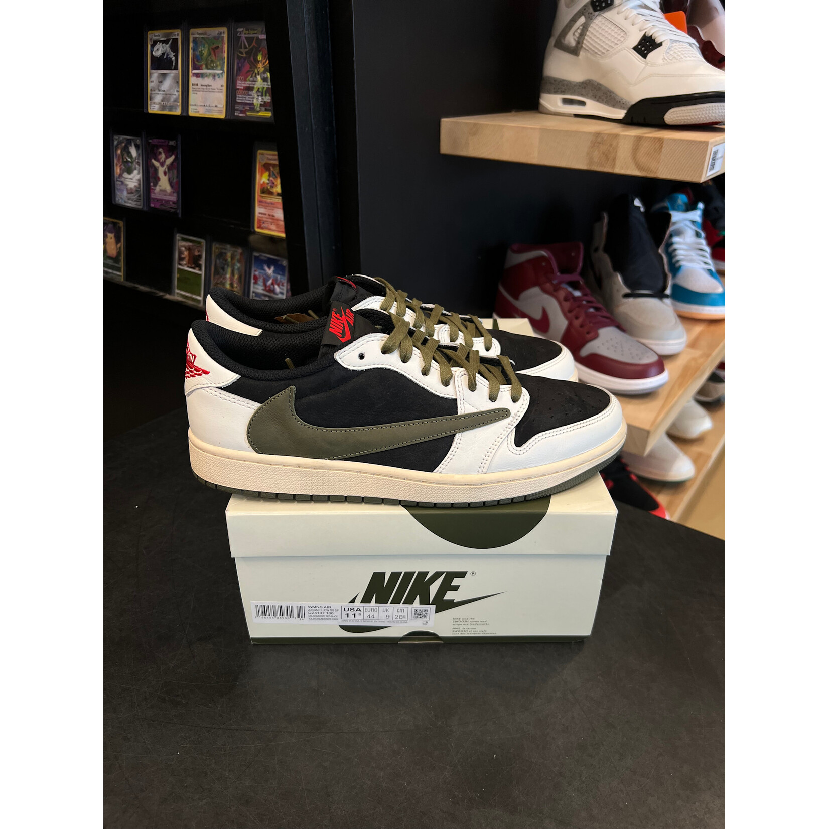 Jordan Jordan 1 Retro Low OG SP Travis Scott Olive (Women's) Size 11.5W, PREOWNED